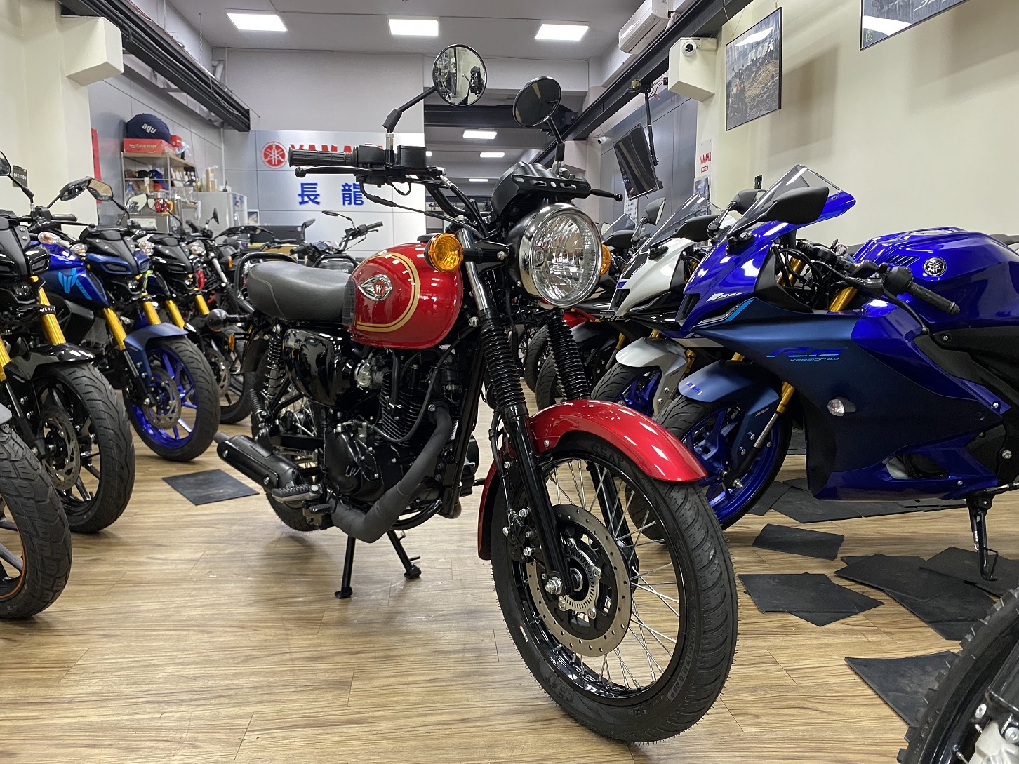 KAWASAKI W175新車出售中 【新竹長龍車業】全新 KAWASAKI W175 特價0利率 | 新竹長龍車業行