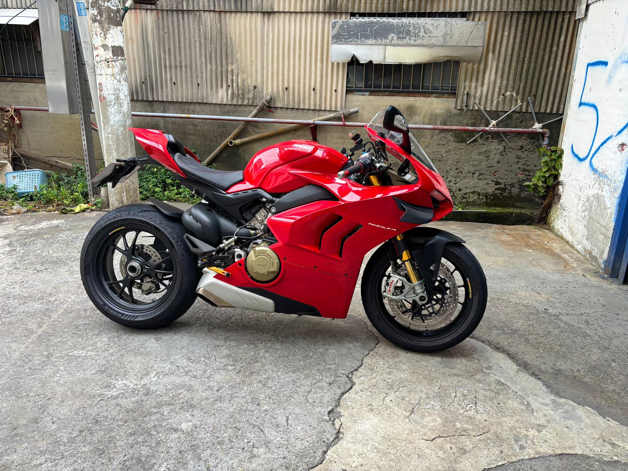 【個人自售】DUCATI PANIGALE V4 S - 「Webike-摩托車市」 DUCATI PANIGALE V4S 公司車