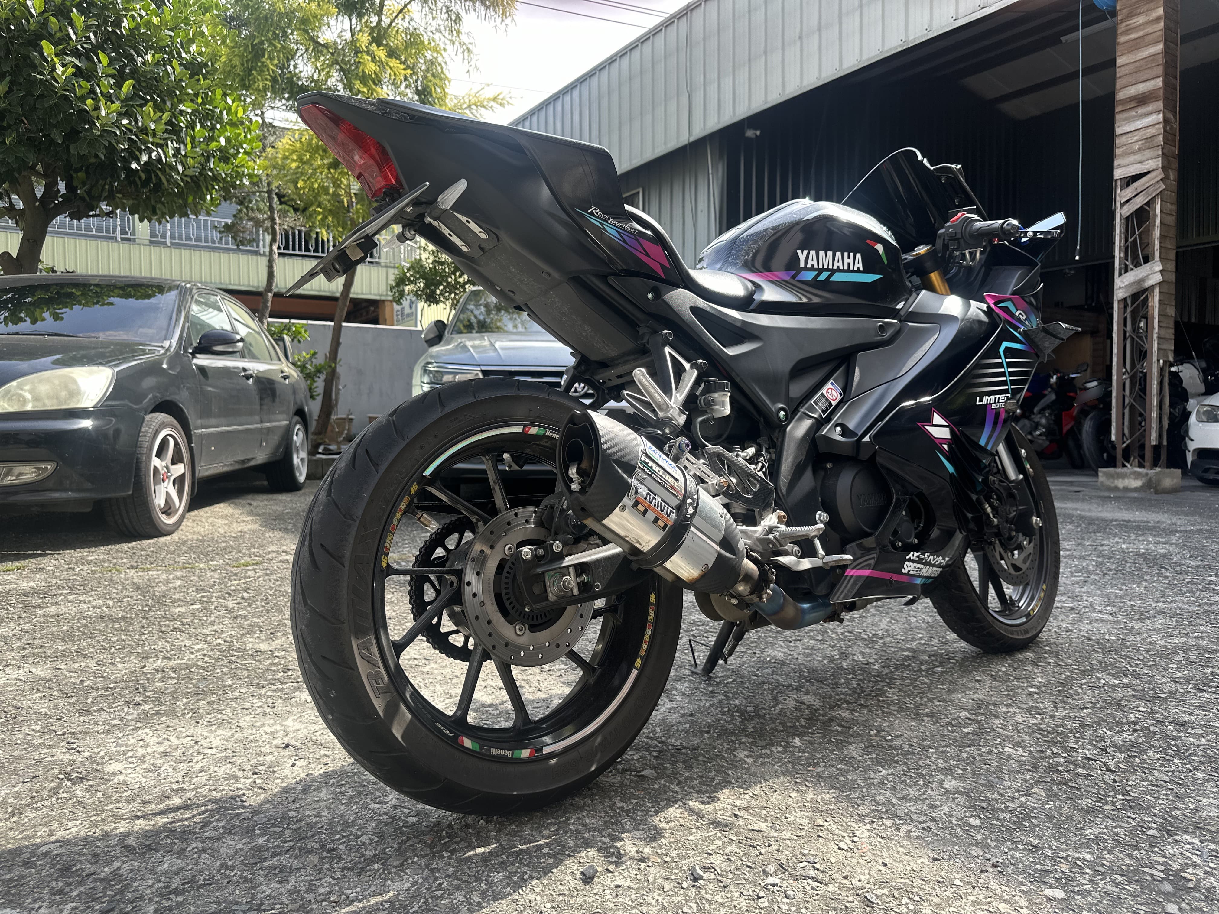 YAMAHA YZF-R15 - 中古/二手車出售中 2022年 YAMAHA YZF-R15 V4/0元交車/分期貸款/車換車/線上賞車/到府交車 | 翊帆重車-Queena