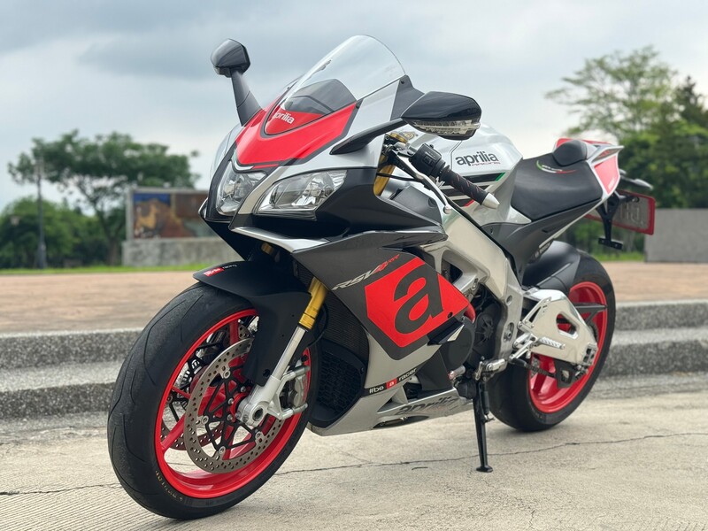 APRILIA RSV4 - 中古/二手車出售中 APRILIA RSV4 原廠殼 引擎已整理 | 德魯伊重機