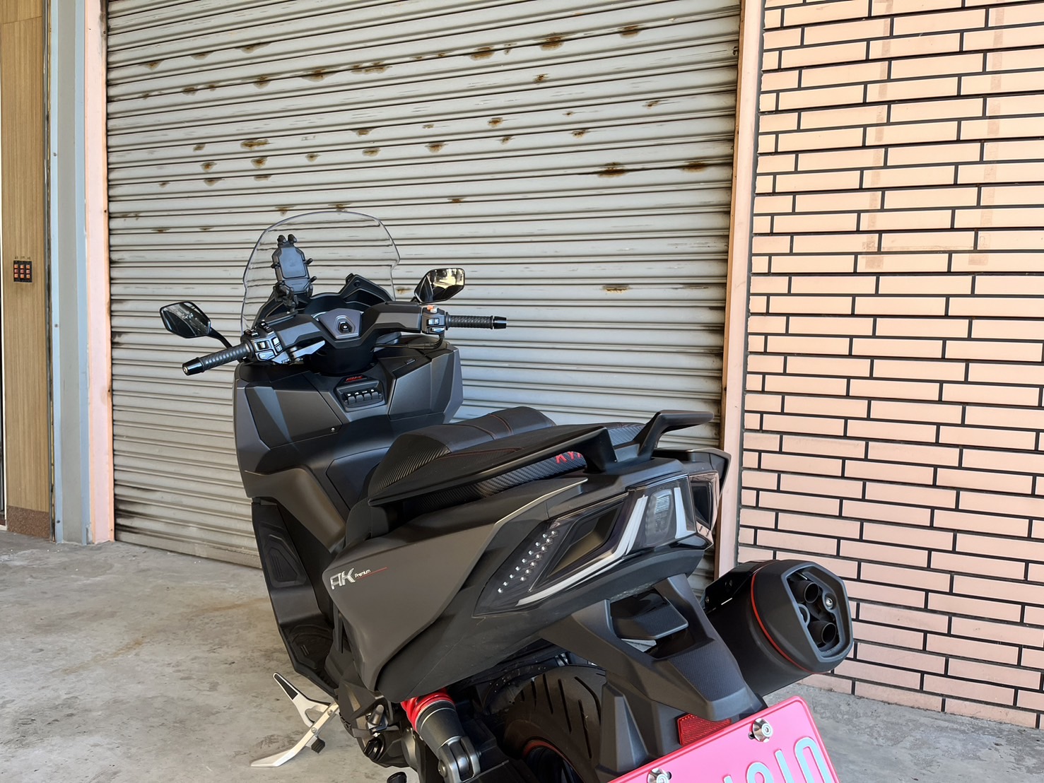 日本 KYMCO 日規 AK550 - 中古/二手車出售中 KYMKO AK550 Premium 白金版(改款) 電控羊羊 | 個人自售