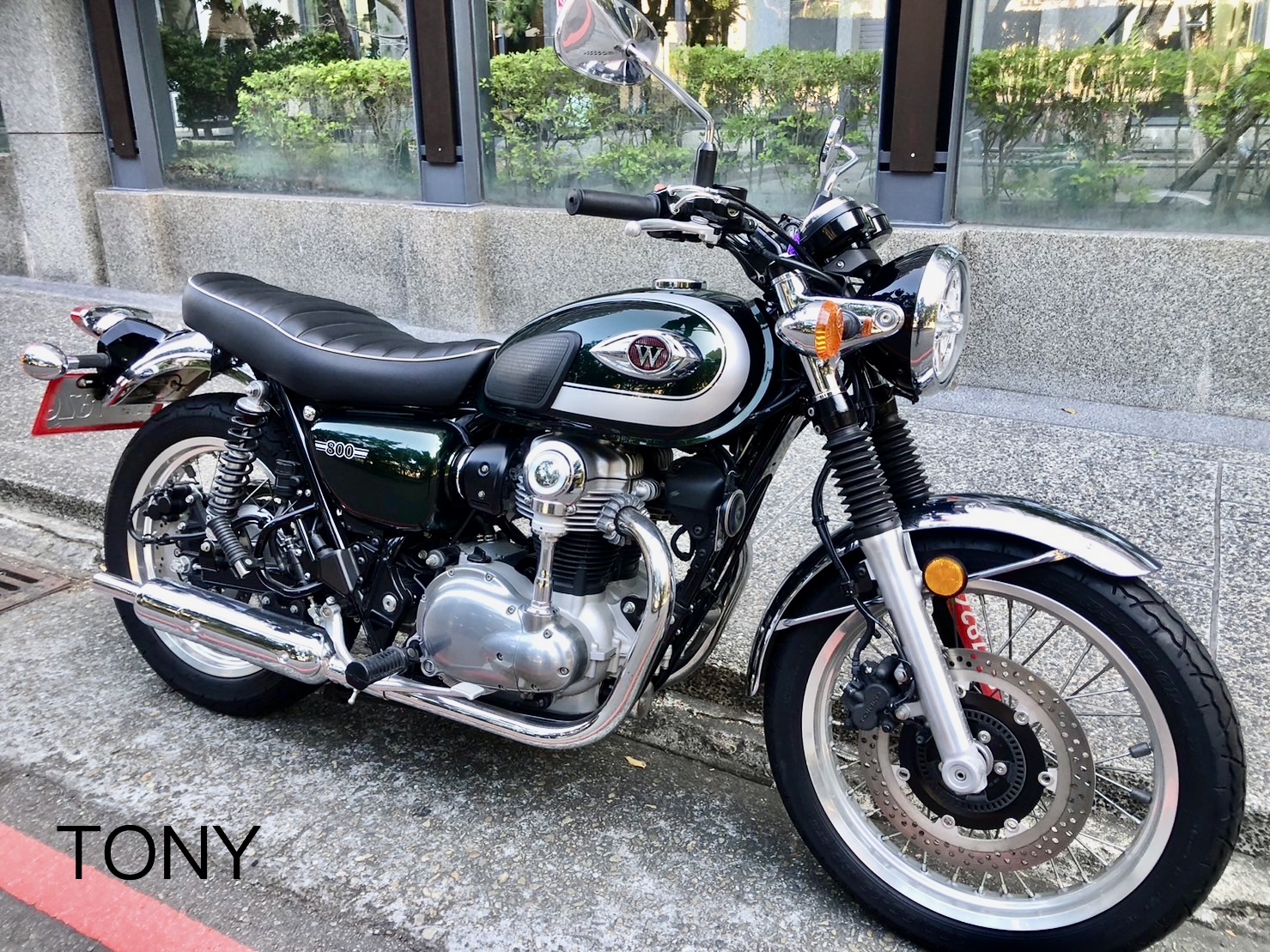 KAWASAKI W800 - 中古/二手車出售中 Kawasaki w800 | 個人自售