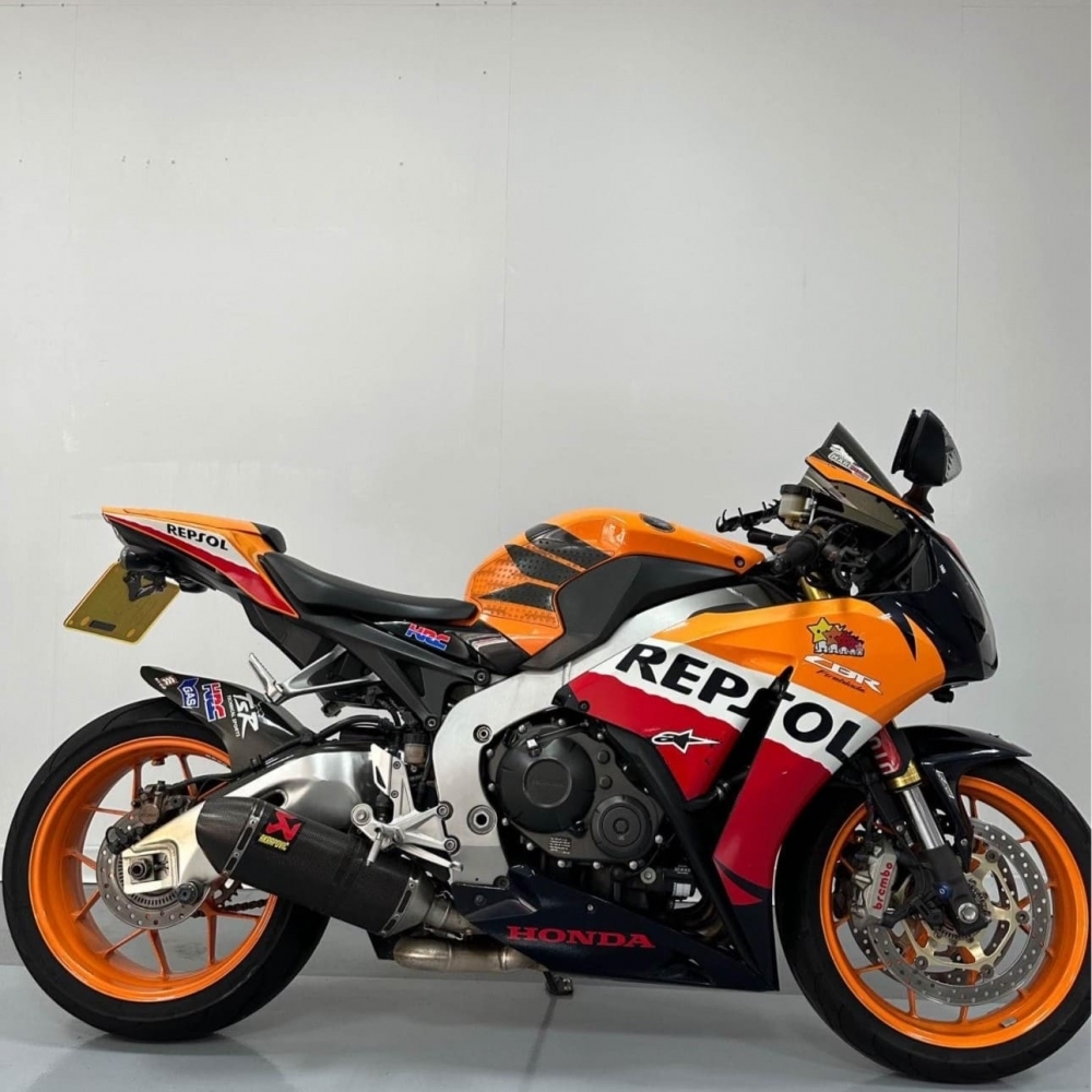 HONDA CBR1000RR Fire Blade - 中古/二手車出售中 【2013 HONDA CBR1000RR ABS】 | 翊帆重車阿凱