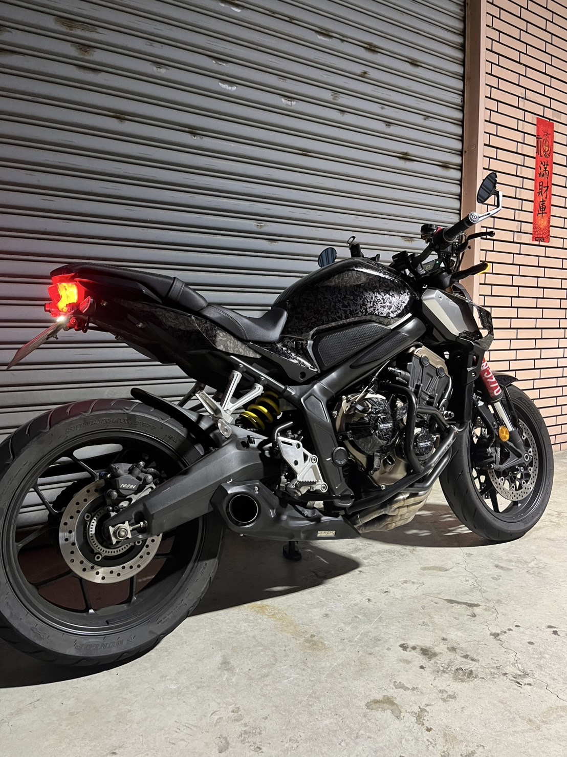 HONDA CB650R - 中古/二手車出售中 2020 CB650R 低里程 黑化車 | 個人自售