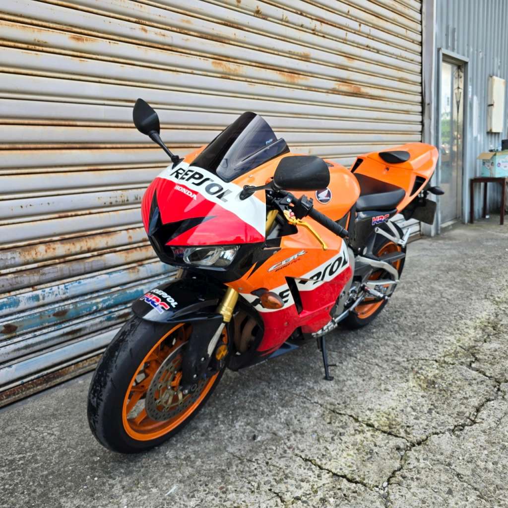 HONDA CBR600RR - 中古/二手車出售中 2014年HONDA CBR600RR  | 個人自售