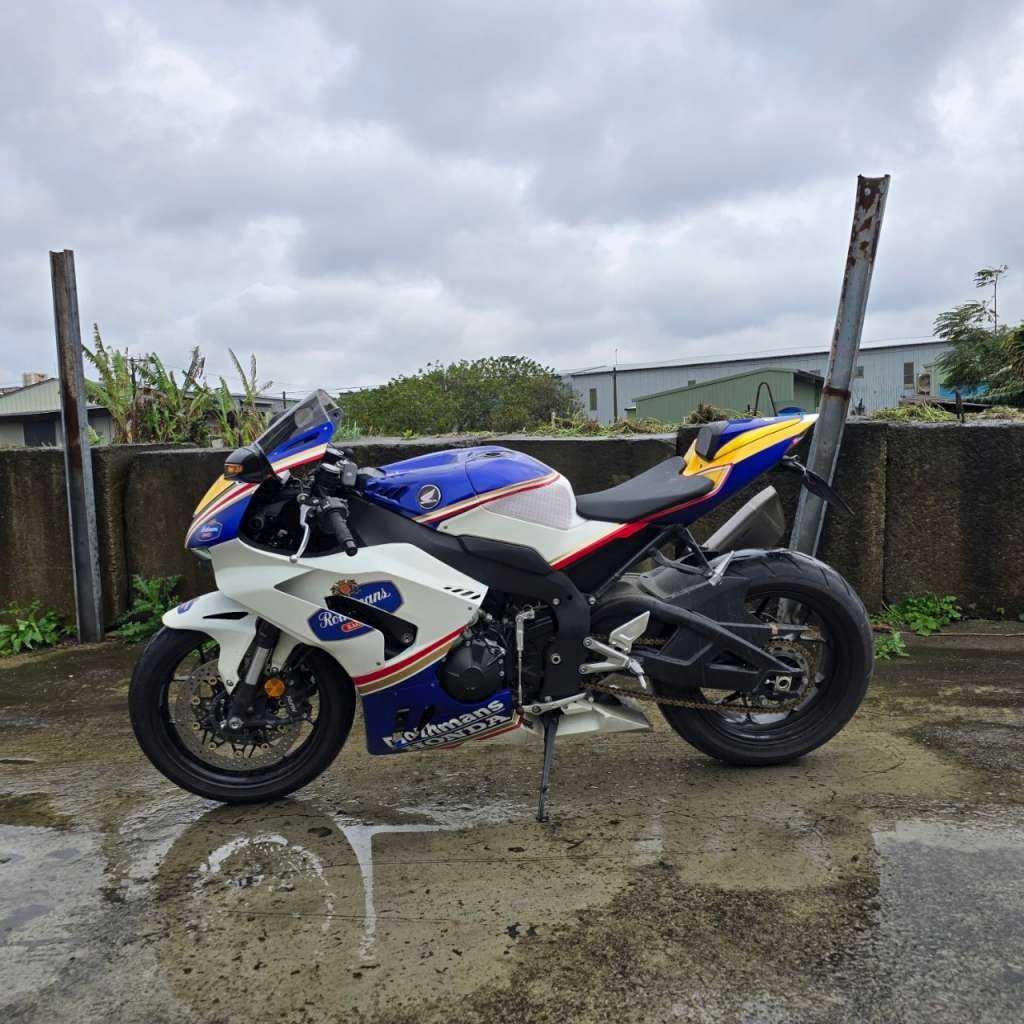 HONDA CBR1000RR-R - 中古/二手車出售中 重機仁大叔-售HONDA CBR1000RR-R ABS | 個人自售