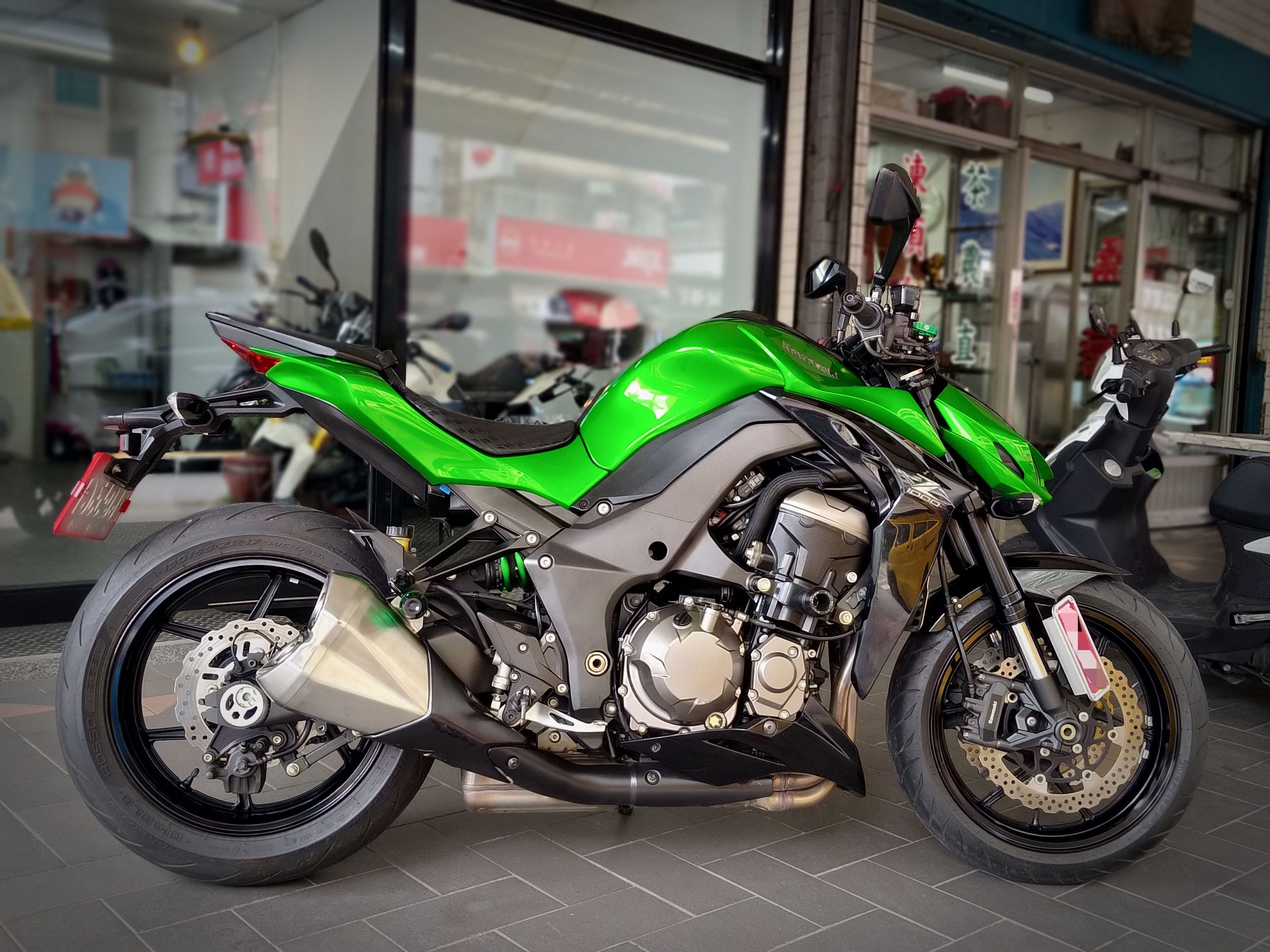 KAWASAKI Z1000 - 中古/二手車出售中 Z1000 ABS 總代理只跑6590km，原漆如新車般一樣 | 成蘆進口摩托車