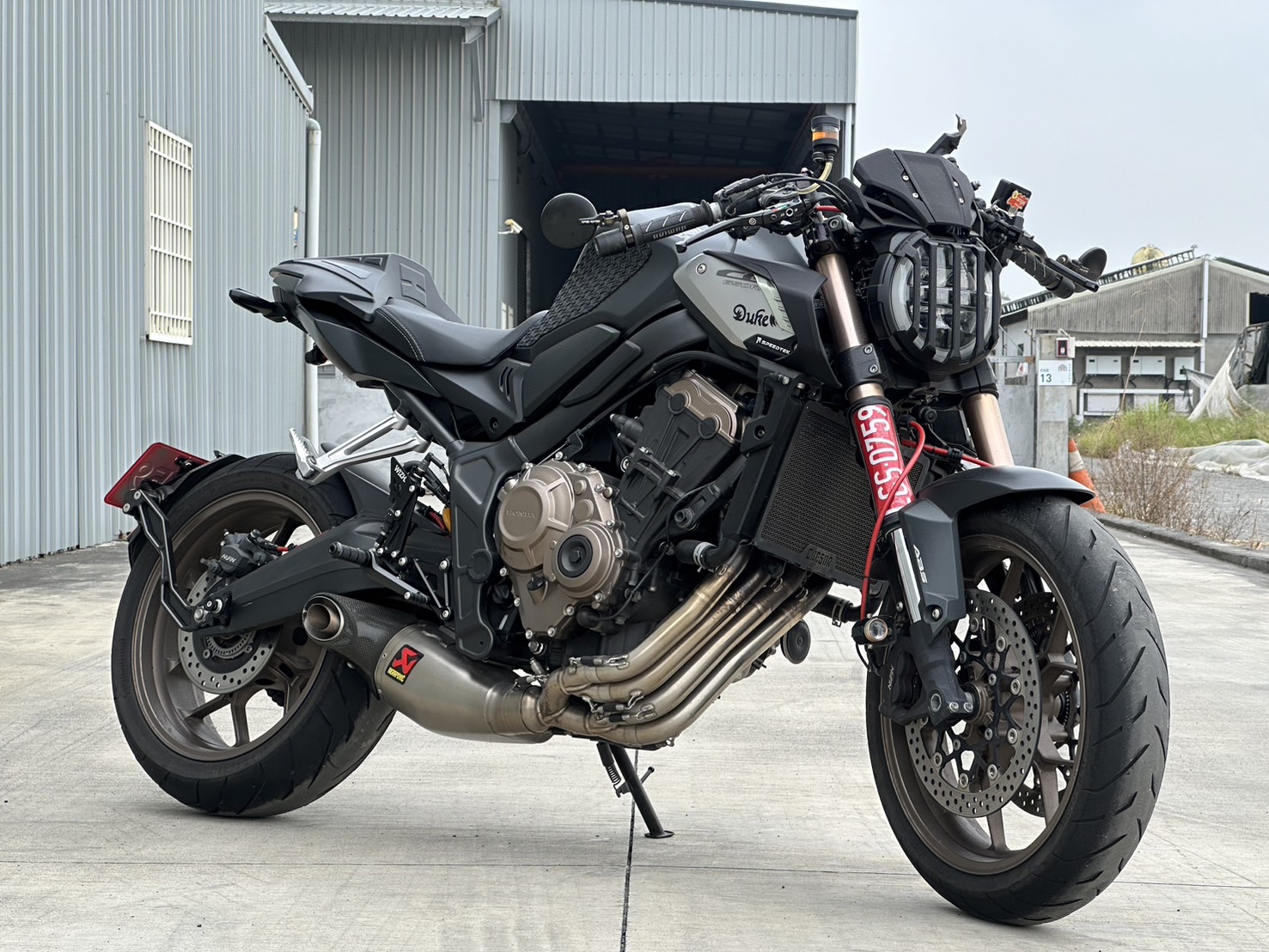 HONDA CB650R - 中古/二手車出售中 CB650R (鈦蠍 前安後歐 全馬快牌） | YSP 建興車業