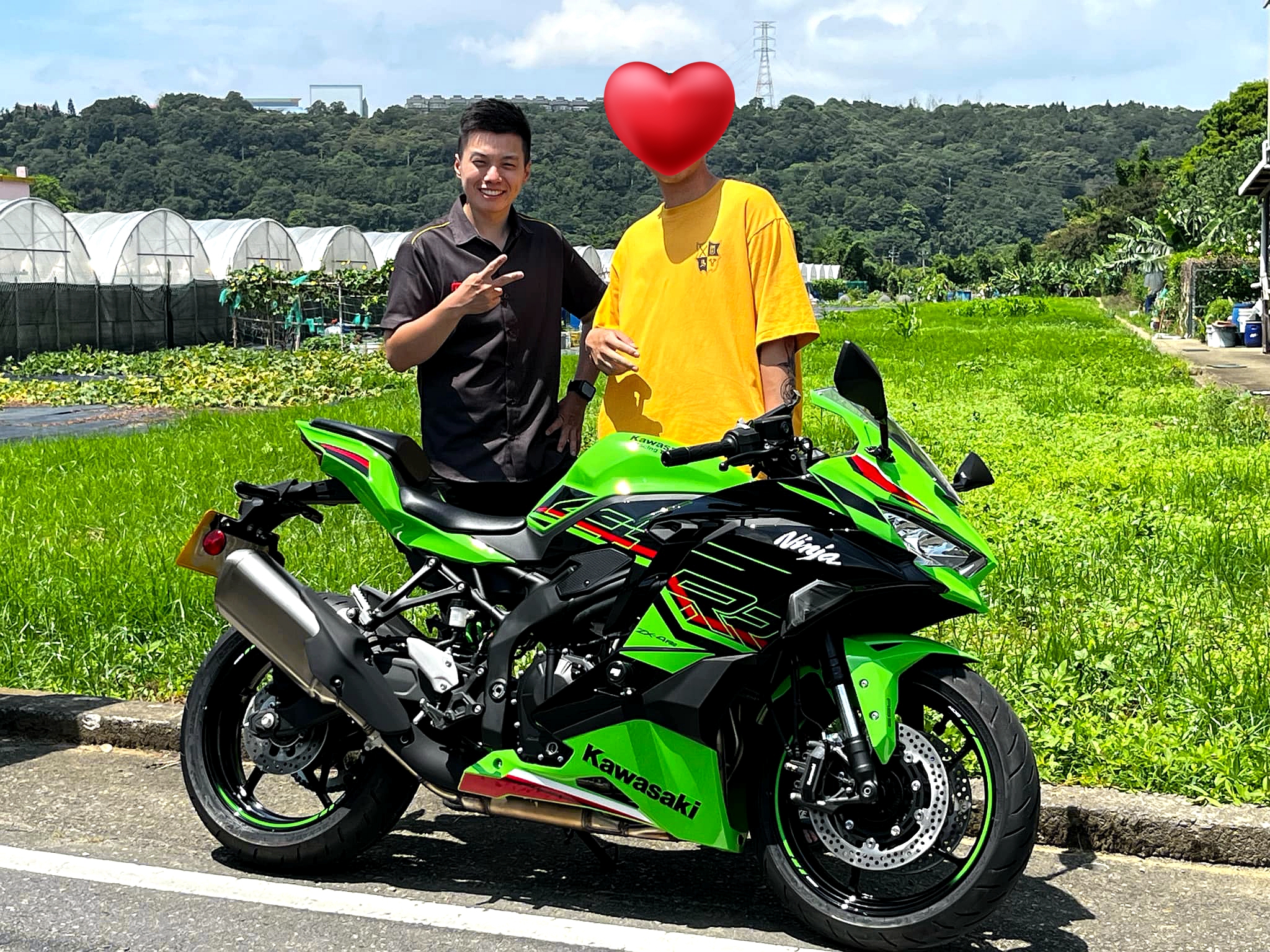 【重車銷售職人-宇軒 (敏傑)】KAWASAKI ZX4RR - 「Webike-摩托車市」 【敏傑宇軒】賀交車 楊帥哥 Kawasaki ZX-4RR 公司車 2024