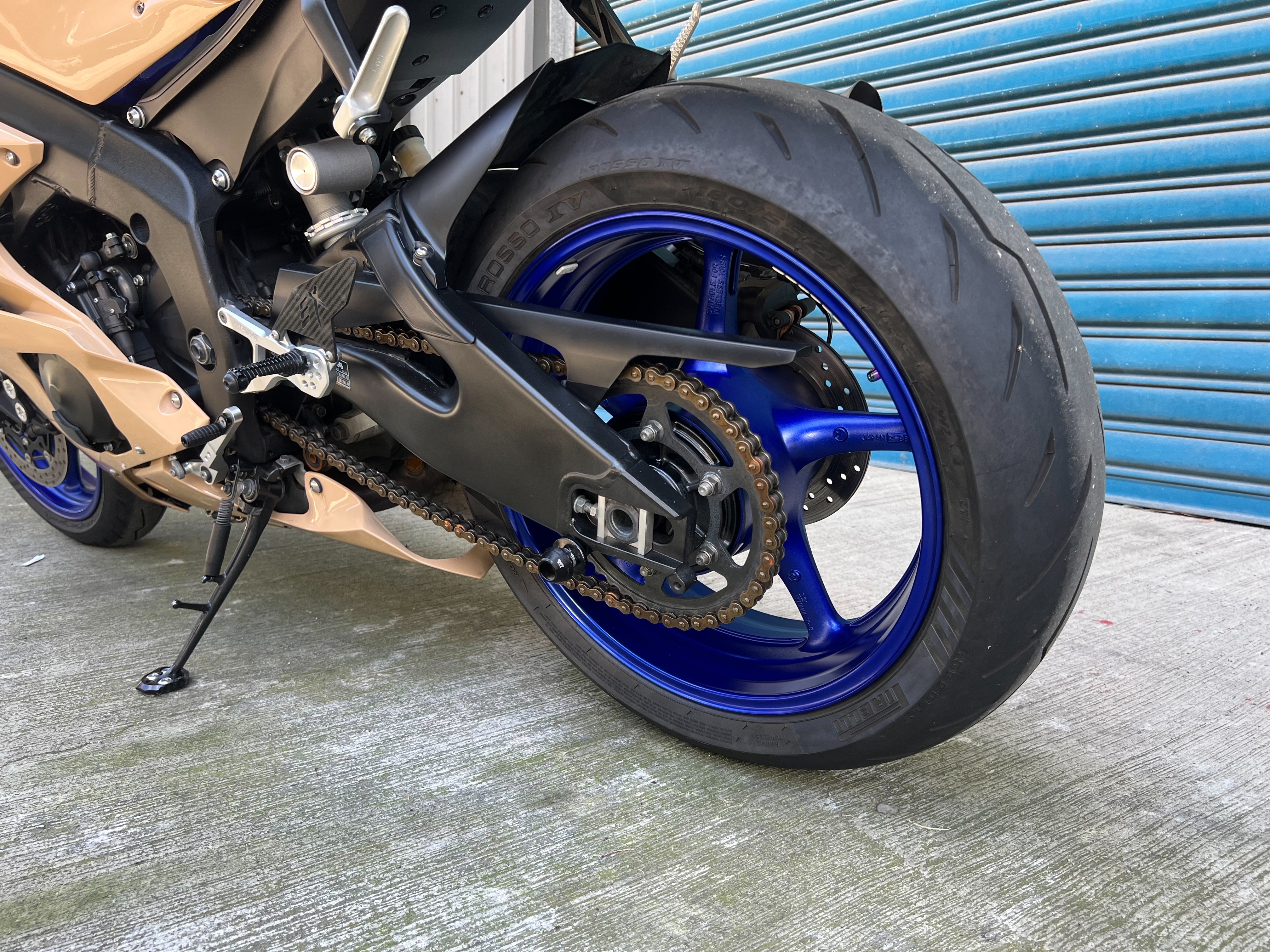 YAMAHA YZF-R6 - 中古/二手車出售中 2020年 R6 全段閥門蠍、副廠殼(原廠殼藍灰在)、EXTREME腳踏後移 多樣改裝 阿宏大型重機買賣 | 阿宏大型重機買賣