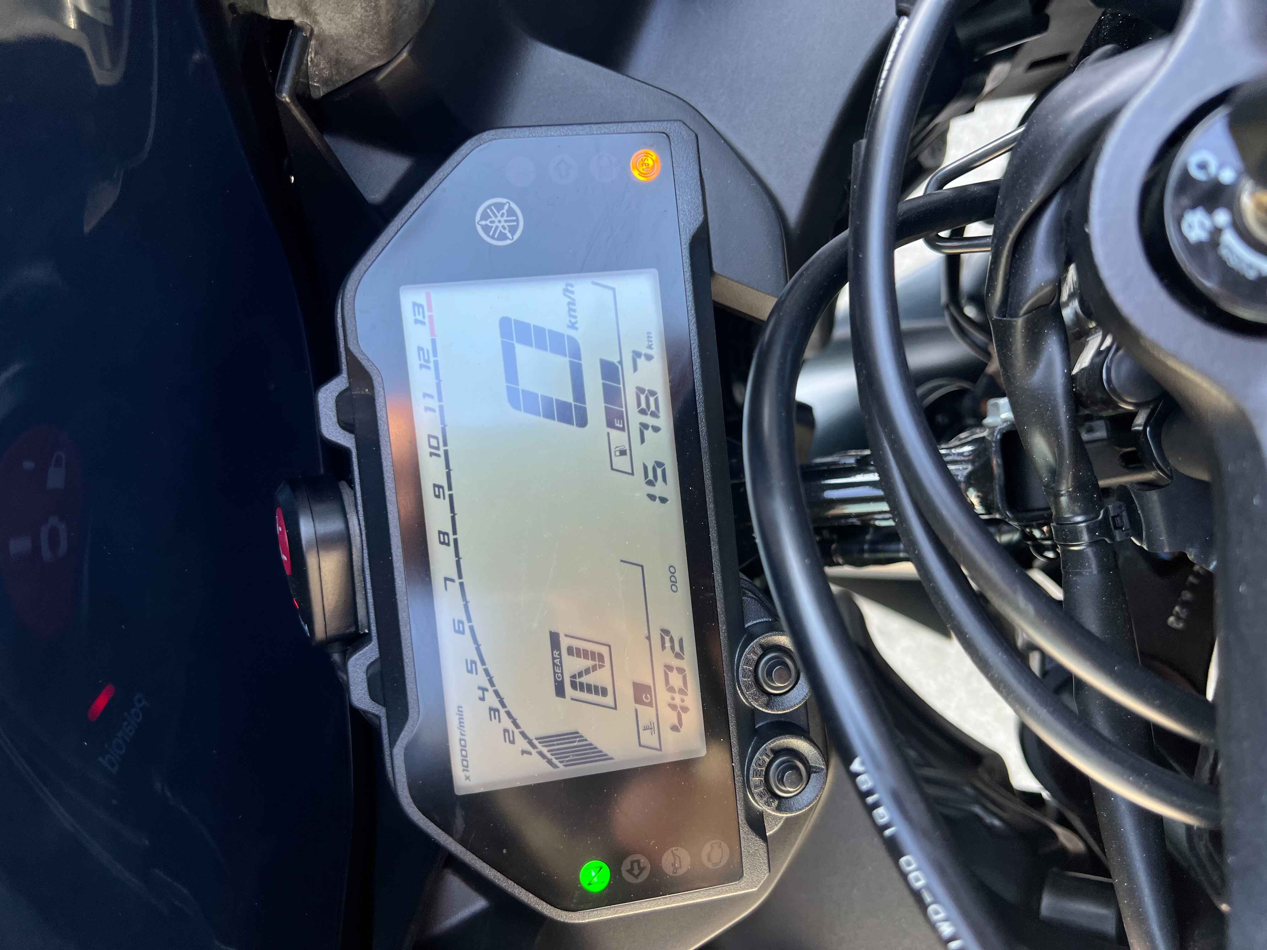 YAMAHA YZF-R3 - 中古/二手車出售中 2021年 R3 番仔管尾段排氣管、Brembo RCS15 煞車總泵&Brembo卡鉗 無摔 無重大事故 | 阿宏大型重機買賣