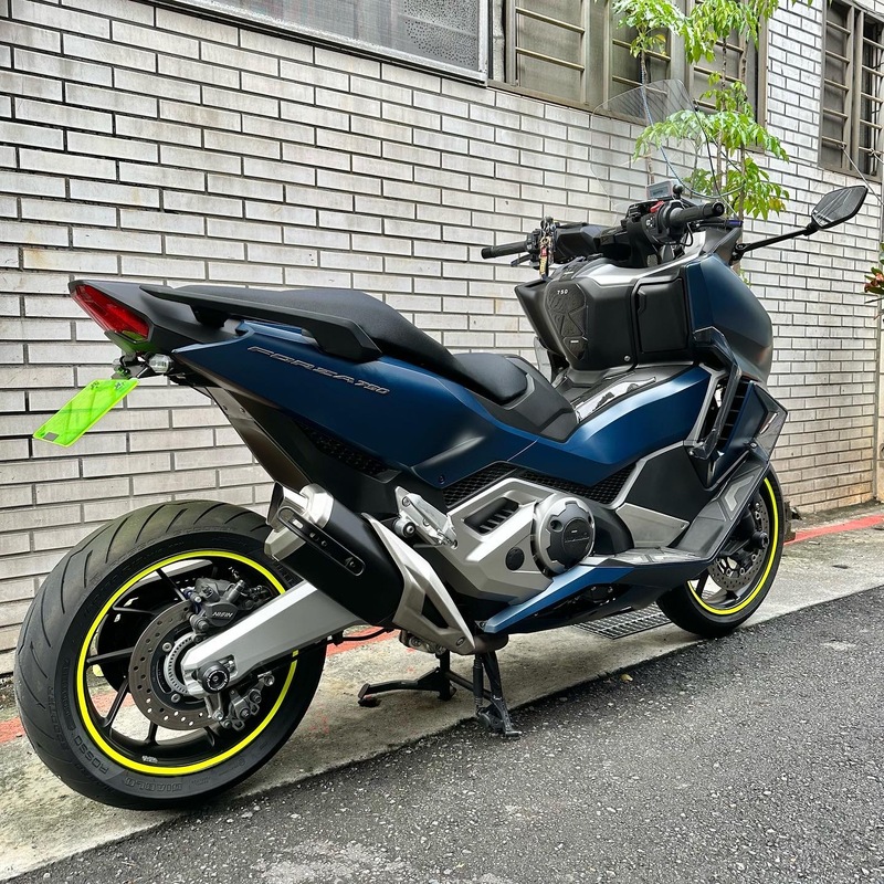 HONDA FORZA 750 - 中古/二手車出售中 本田 Honda Forza750 DCT ABS 總代理 | Ze重機車庫/億大重機