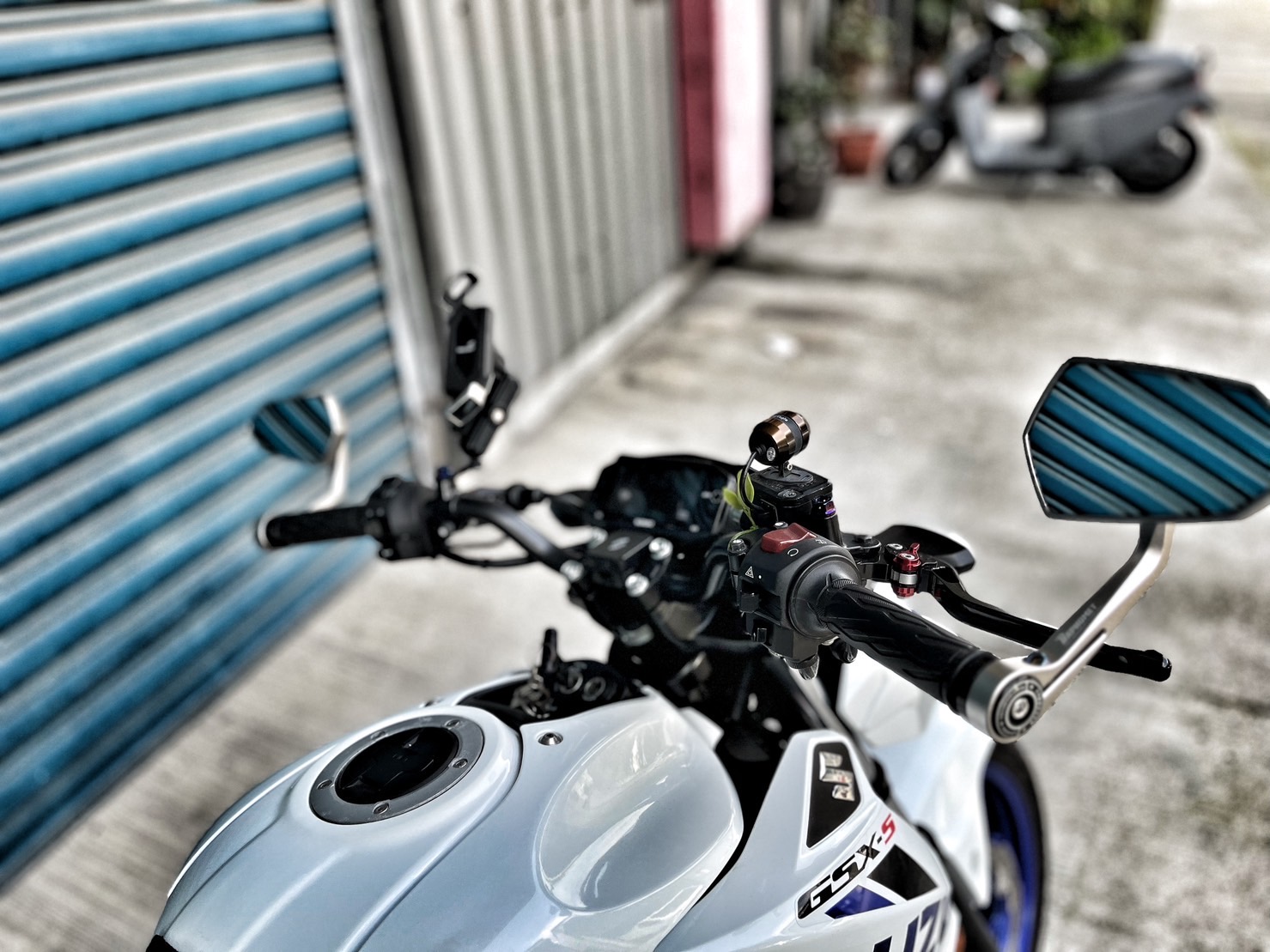 SUZUKI GSX-S150 - 中古/二手車出售中 稀有白色 超多改裝 小資族二手重機買賣 | 小資族二手重機買賣