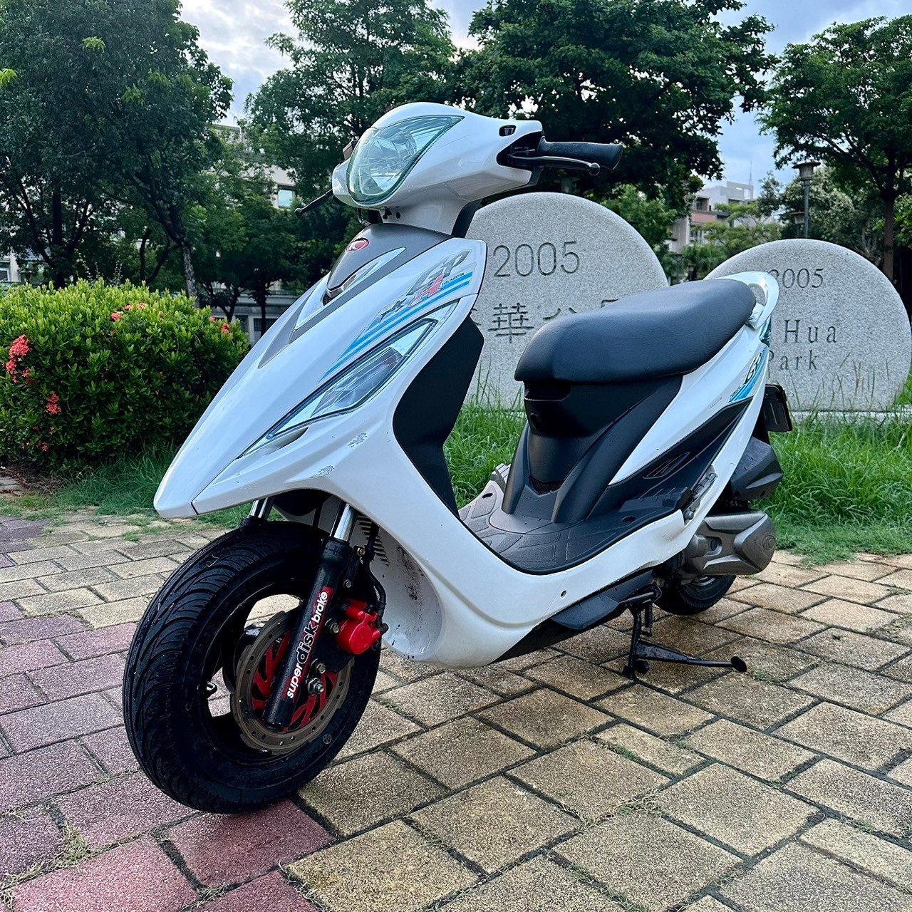 【貳輪嶼中古機車專賣-台南店】光陽 GP 125 FI - 「Webike-摩托車市」 2009 光陽 GP 125 噴射 #102