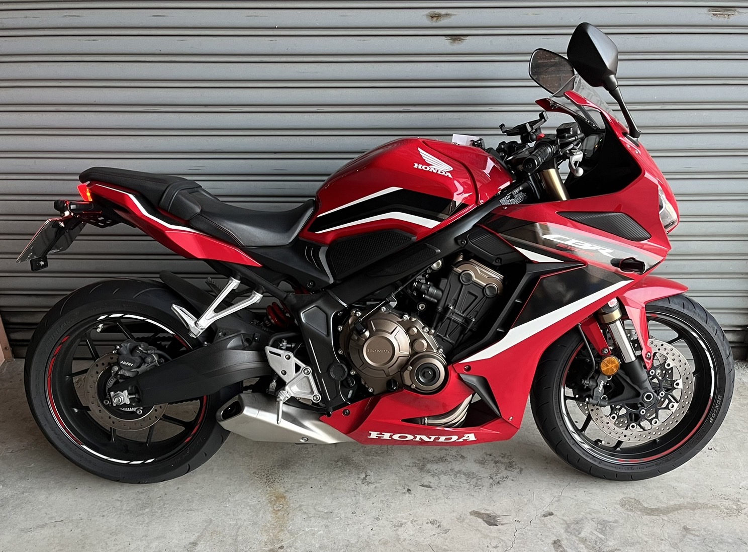 HONDA CBR650R - 中古/二手車出售中 一手車 CBR650R 掛瓶後避震著地性佳 <實體店看車試乘> | 個人自售