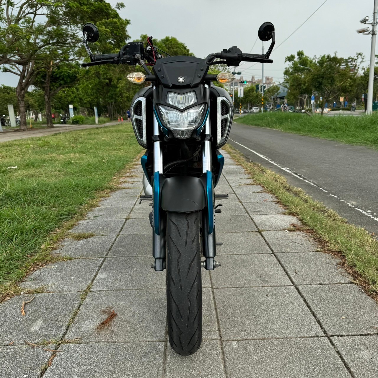 YAMAHA FZS-FI - 中古/二手車出售中 《高雄二手機車》2020 山葉 FZS 150 ABS #0551 #可試車/二手機車/流行車款/現況特惠快速交車 | 貳輪嶼二手機車行-高雄店/中古重機收購/gogoro買賣推薦/線上估價立刻加Line:@motor888 （台南、屏東也有到府收購）