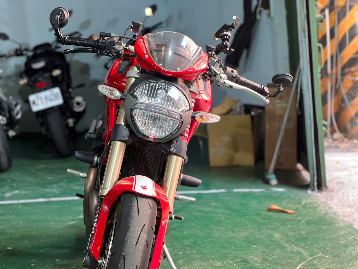 DUCATI MONSTER1100EVO - 中古/二手車出售中 Ducati Monster 1100 evo 協助分期、託運、換車補貼、代償結清 Line ID:@q0984380388 | 小菜輕重機