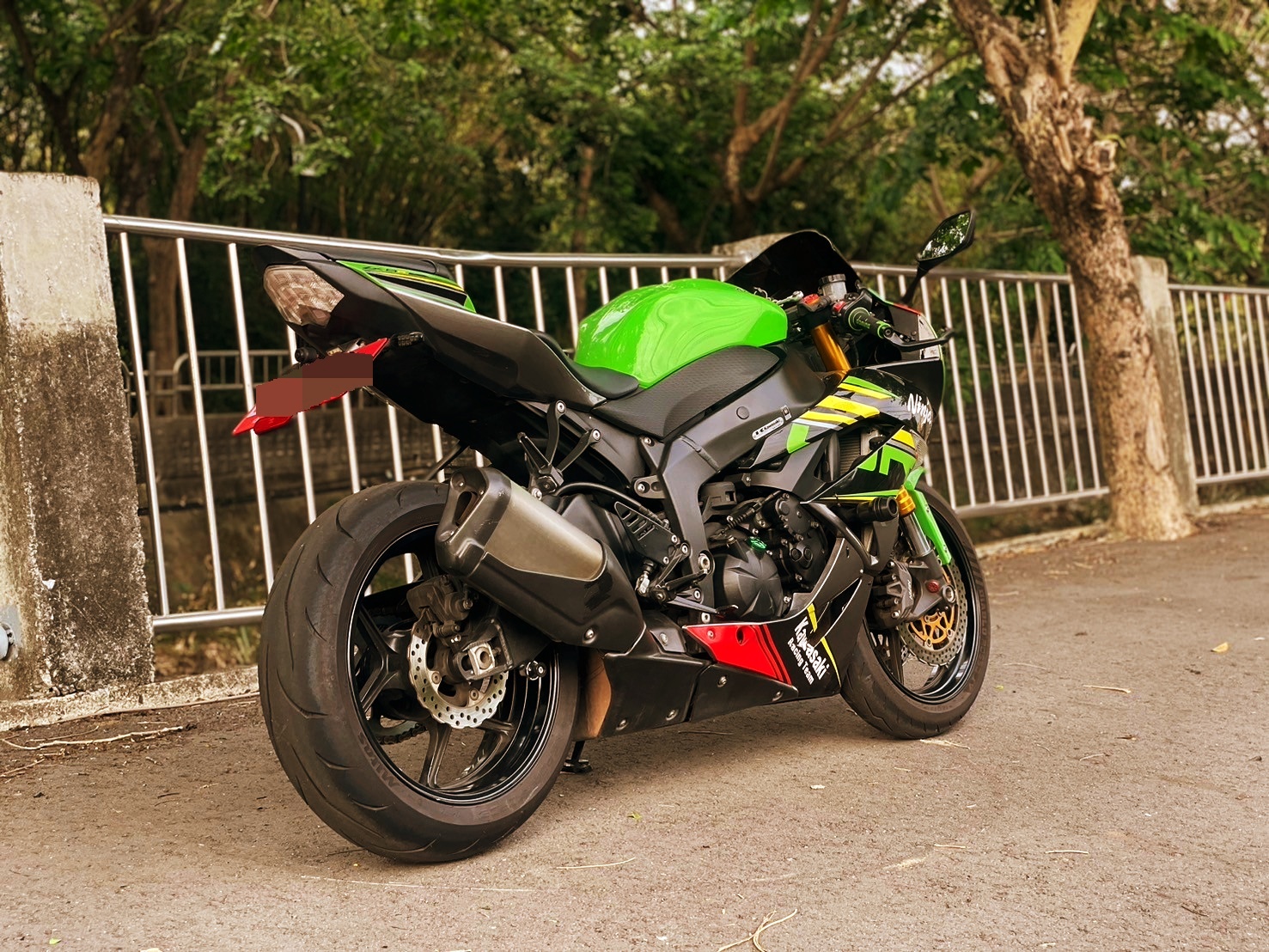 KAWASAKI NINJA ZX-6R - 中古/二手車出售中 600CC經典跑車 優惠出售中 | 宇億重機