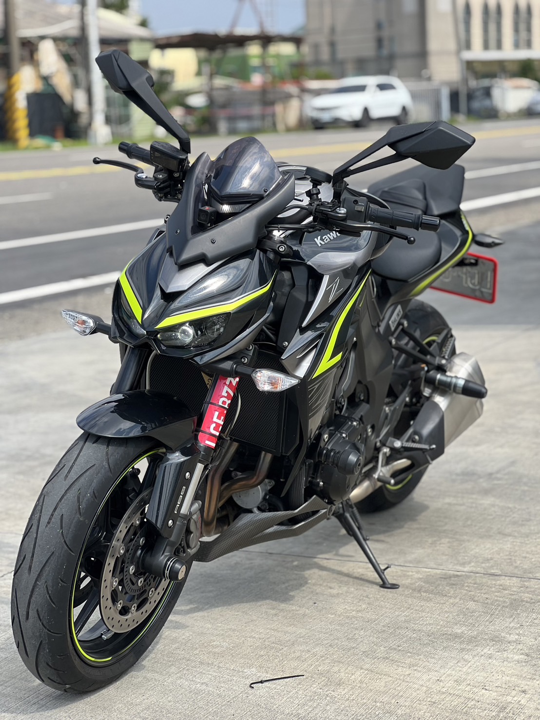 KAWASAKI Z1000R - 中古/二手車出售中 Z1000R版(近全新 前BREMBO後歐老師) | YSP 建興車業