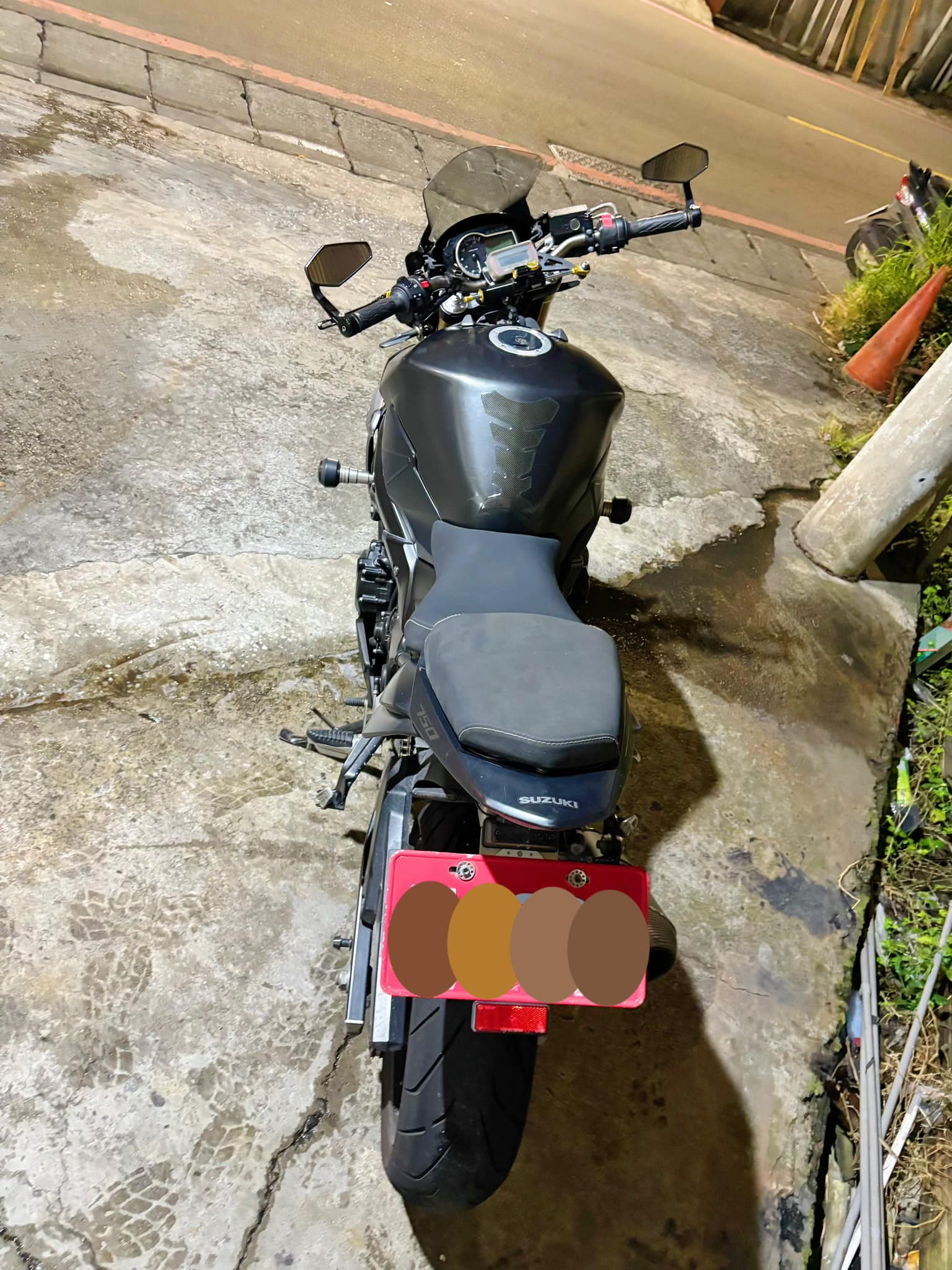 SUZUKI GSR750 - 中古/二手車出售中 SUZUKI GSR750 | 個人自售