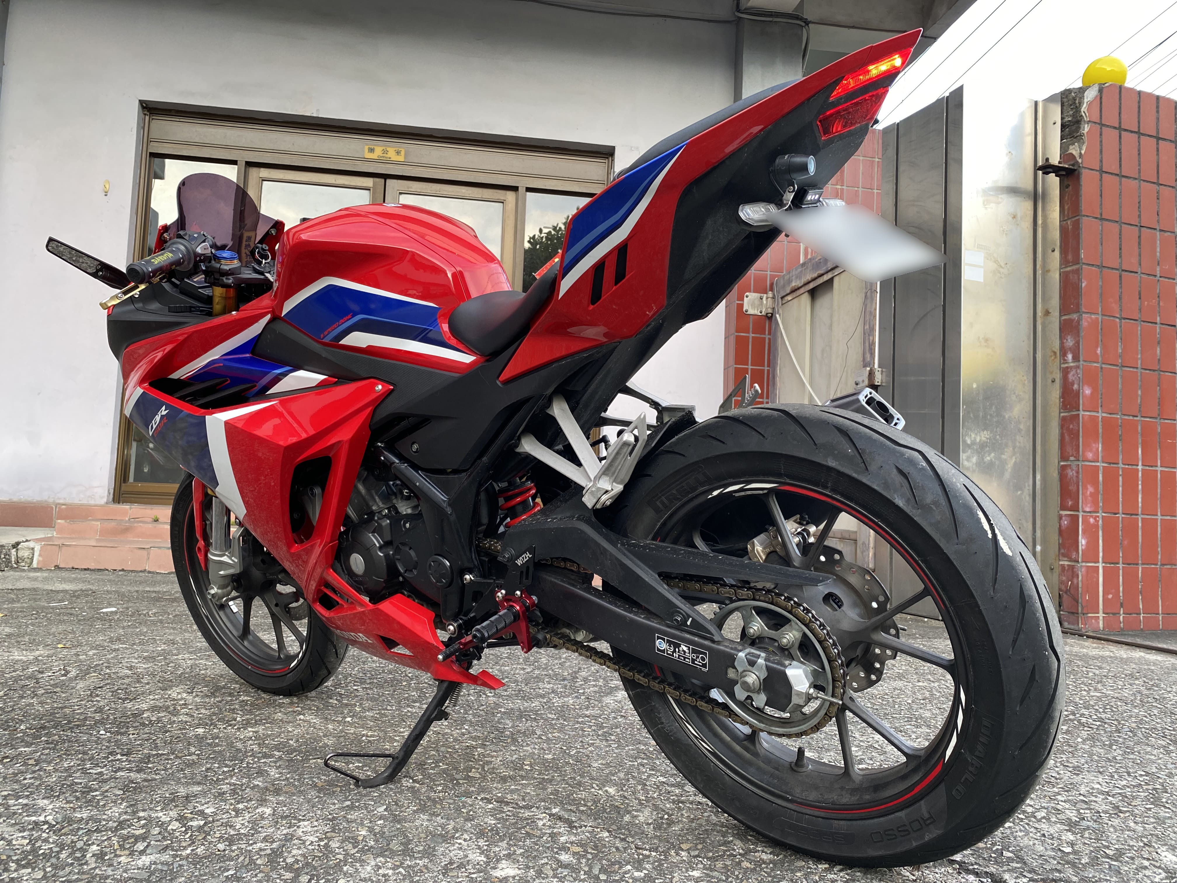 HONDA CBR150 - 中古/二手車出售中 2022年 HONDA CBR150R/0元交車/分期貸款/車換車/線上賞車/到府交車 | 翊帆國際重車