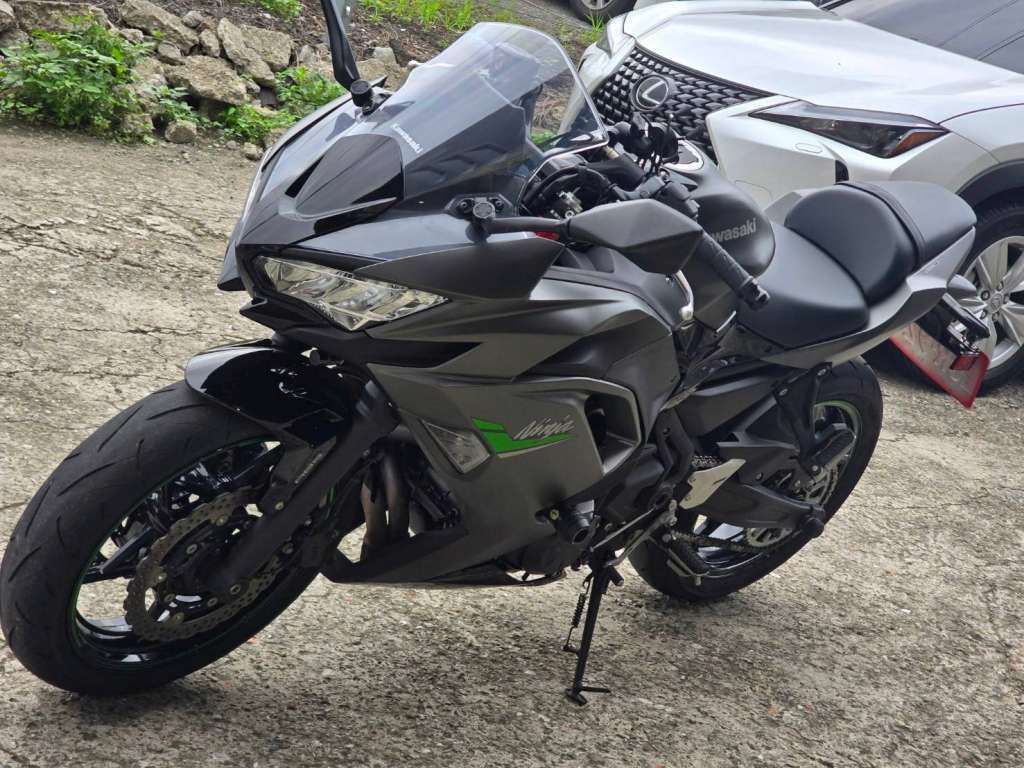 KAWASAKI NINJA650 - 中古/二手車出售中 [出售] 2023年 KAWASAKI 忍者650 ABS KTRC版 | 老爹重機