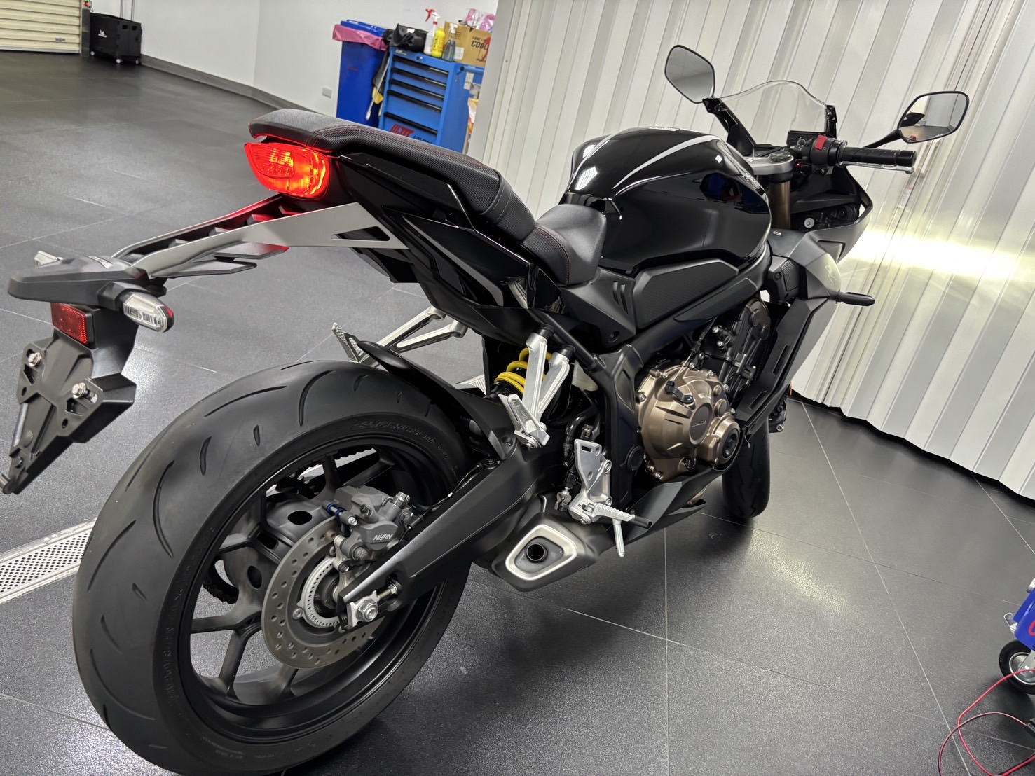 HONDA CBR650R - 中古/二手車出售中 CBR650R 出廠年份：2021 領牌年份：2021.04 行駛里程：4136公里 車輛所在：新北市中和區 | 個人自售