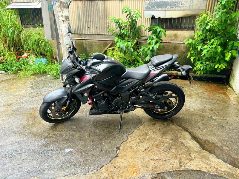 SUZUKI GSX-S 750 - 中古/二手車出售中 SUZUKI GSX-S750A | 個人自售