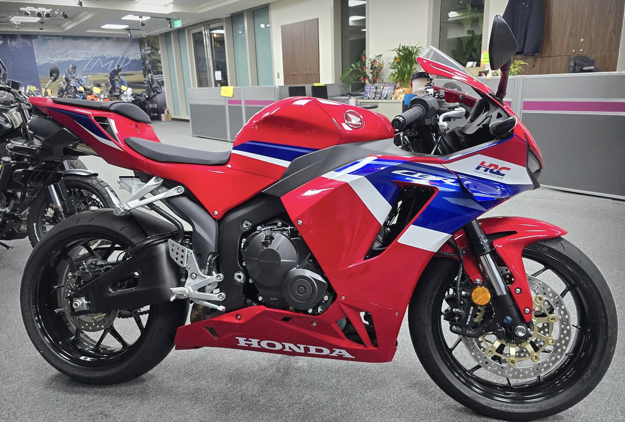 HONDA CBR600RR新車出售中 HRC【勝大重機】全新現車 2024 HONDA CBR600RR ABS HRC 全新車售價$76.8萬 | 勝大重機