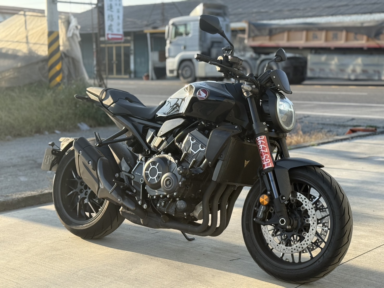 HONDA CB1000R - 中古/二手車出售中 CB1000R+（近全新） | YSP 建興車業