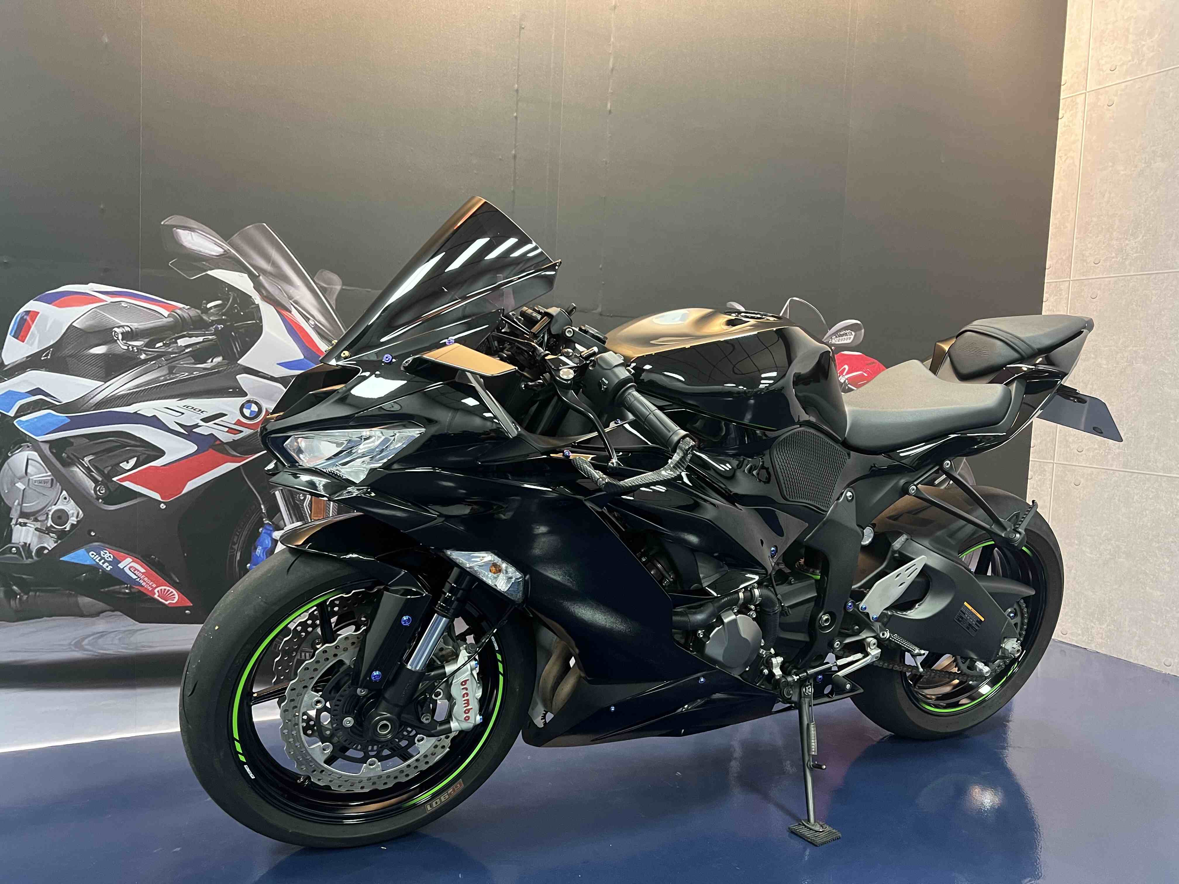 KAWASAKI NINJA ZX-6R - 中古/二手車出售中 2021 Kawasaki ZX6R 636 | 哈斯重機