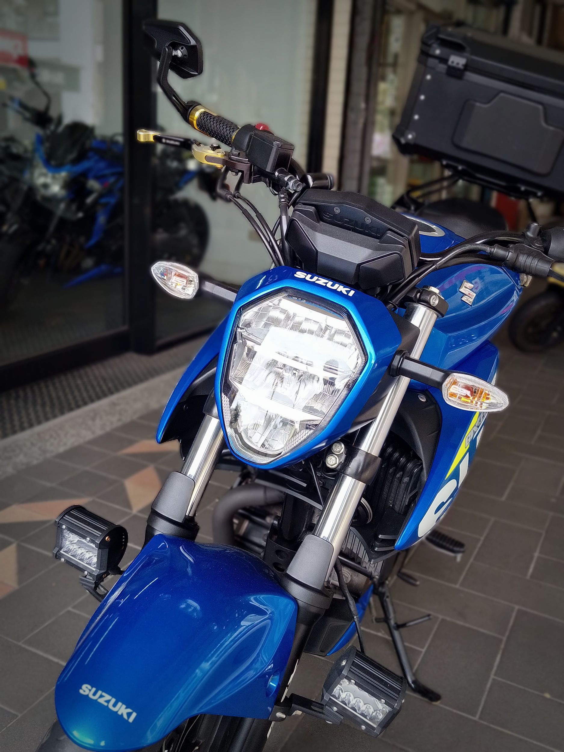 SUZUKI GIXXER 250 - 中古/二手車出售中 GIXXER250 ABS 總代理，全車原漆漂亮，只跑10740km | 成蘆進口摩托車