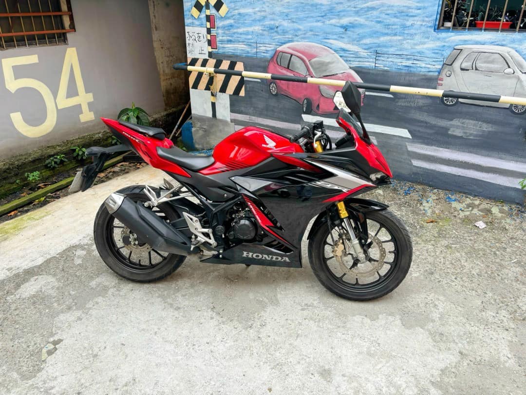 HONDA CBR150R - 中古/二手車出售中 HONDA CBR150R | 個人自售