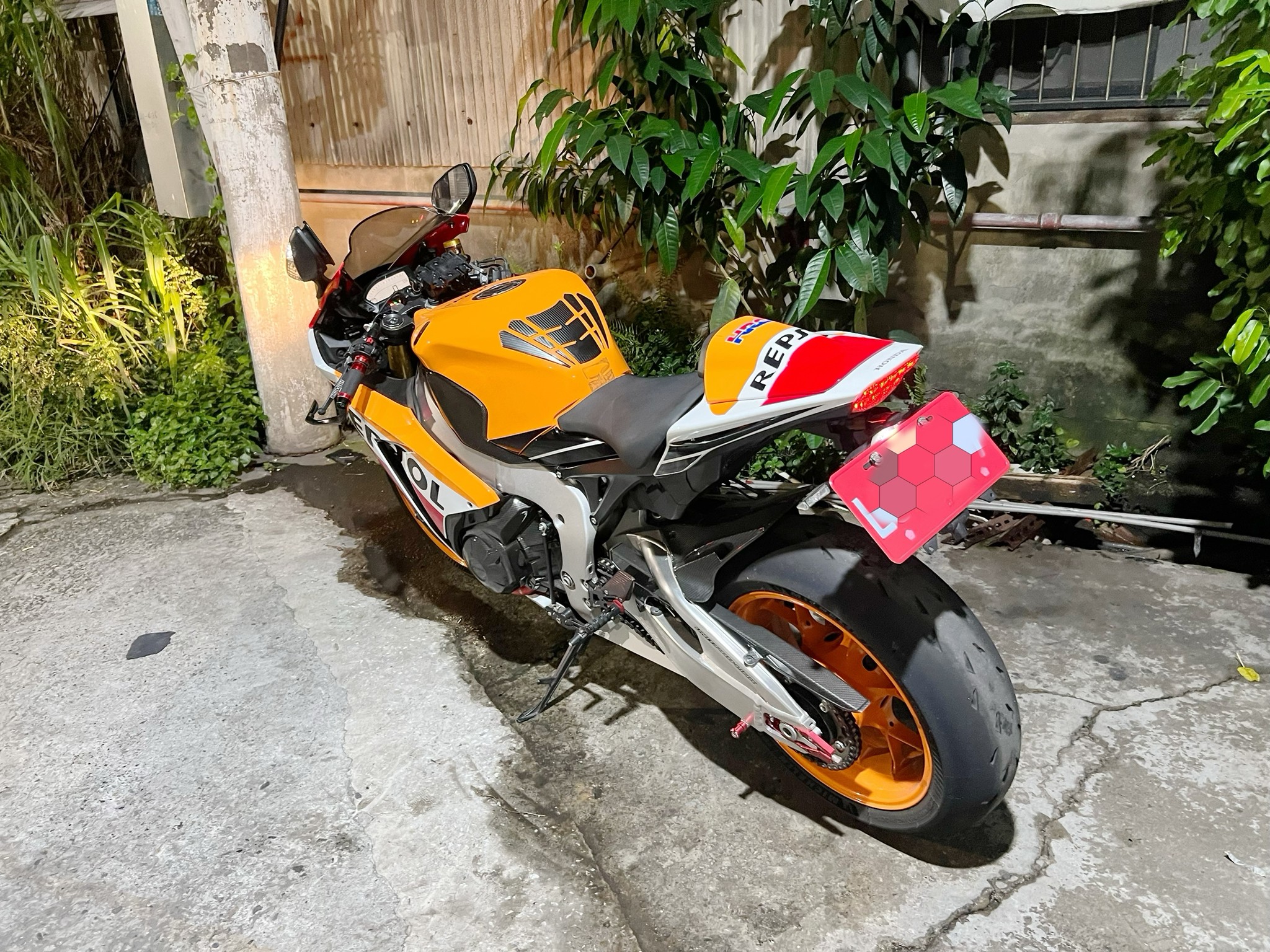 HONDA CBR1000RR Fire Blade - 中古/二手車出售中 HONDA CBR1000RR | 大蔡