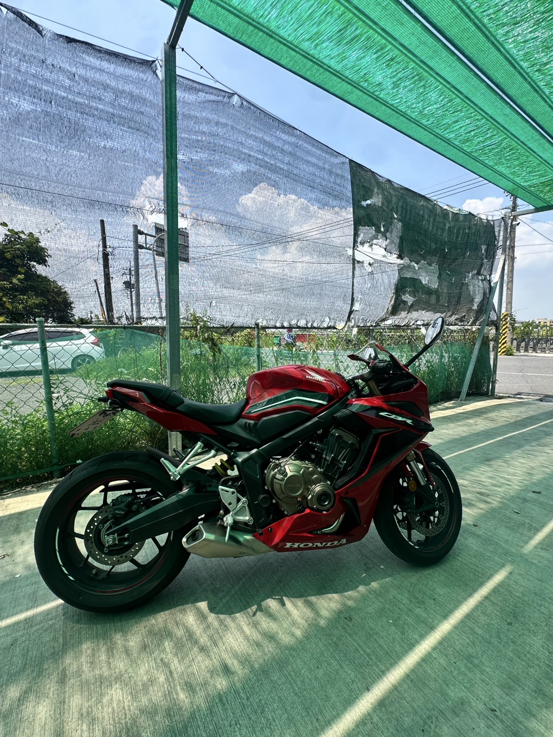 HONDA CBR650R - 中古/二手車出售中 2022年式CBR650R車美跑少 | 個人自售