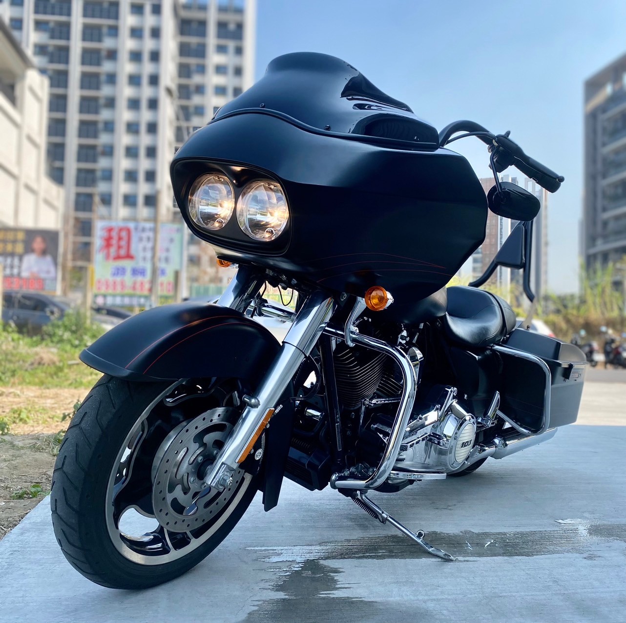 HARLEY-DAVIDSON FLTR Road Glide - 中古/二手車出售中 2012 Harley-Davidson Road Glide FLTRX 超美鯊魚頭 | 個人自售