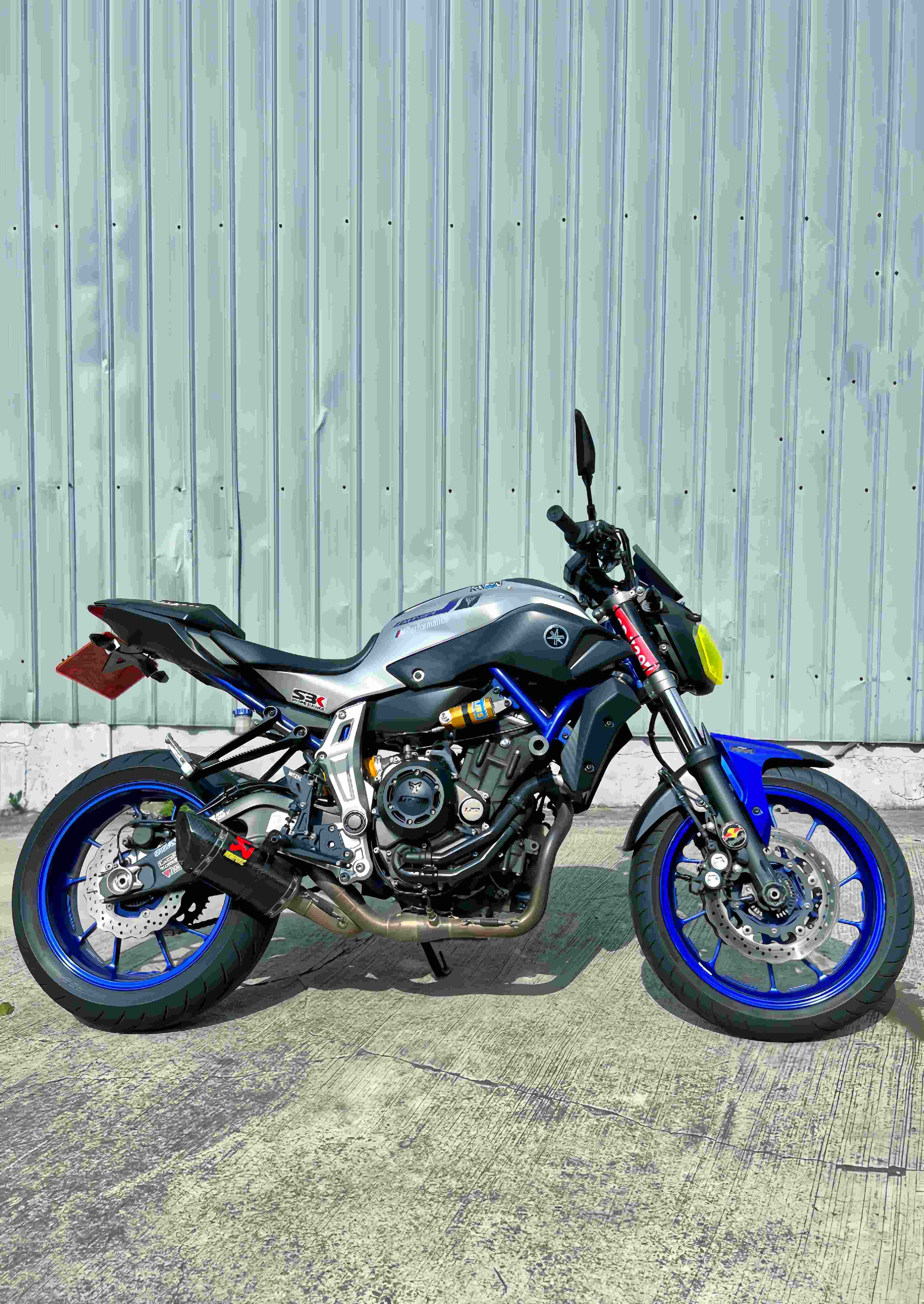 YAMAHA MT-07 - 中古/二手車出售中 2016年 MT-07 全段碳蠍管(原廠管在)、D2 掛瓶避震 超多改裝 | 阿宏大型重機買賣