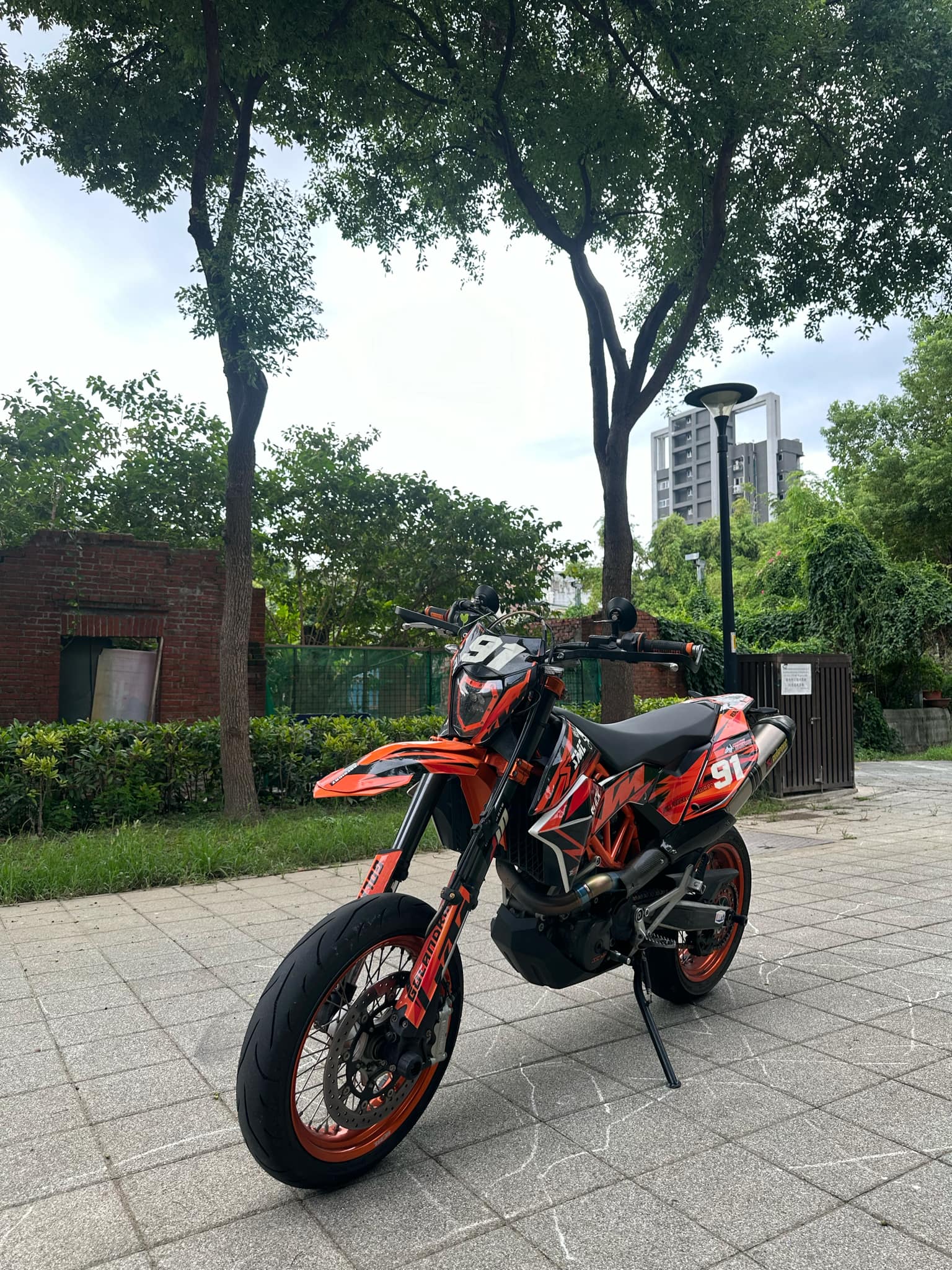 KTM 690SMC R - 中古/二手車出售中 (爵士啊彥)2012年 KTM 690 SMC R 大單缸 舊四碼牌 | 個人自售