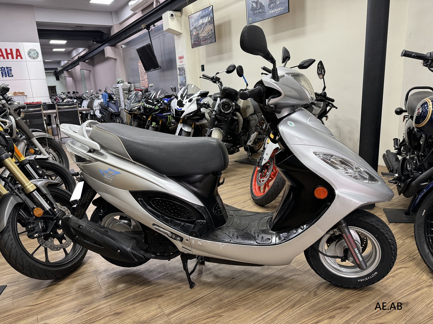 光陽 v2 150 - 中古/二手車出售中 【新竹長龍車業】KYMCO 光陽 V2 150 碟煞 | 新竹長龍車業行