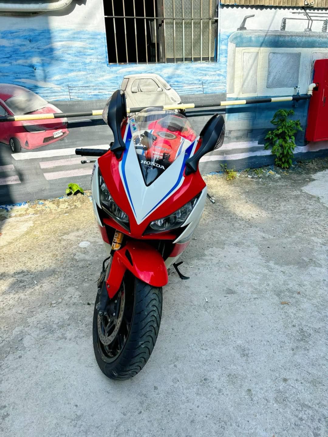 HONDA  CBR1000RR  - 中古/二手車出售中 HONDA CBR1000RR  | 個人自售