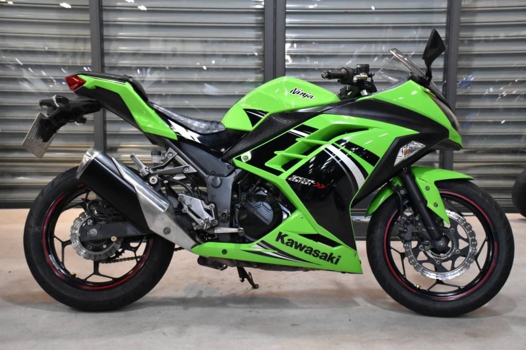 KAWASAKI NINJA300 - 中古/二手車出售中 超貸10萬輕鬆貸 小資族二手重機買賣 | 小資族二手重機買賣