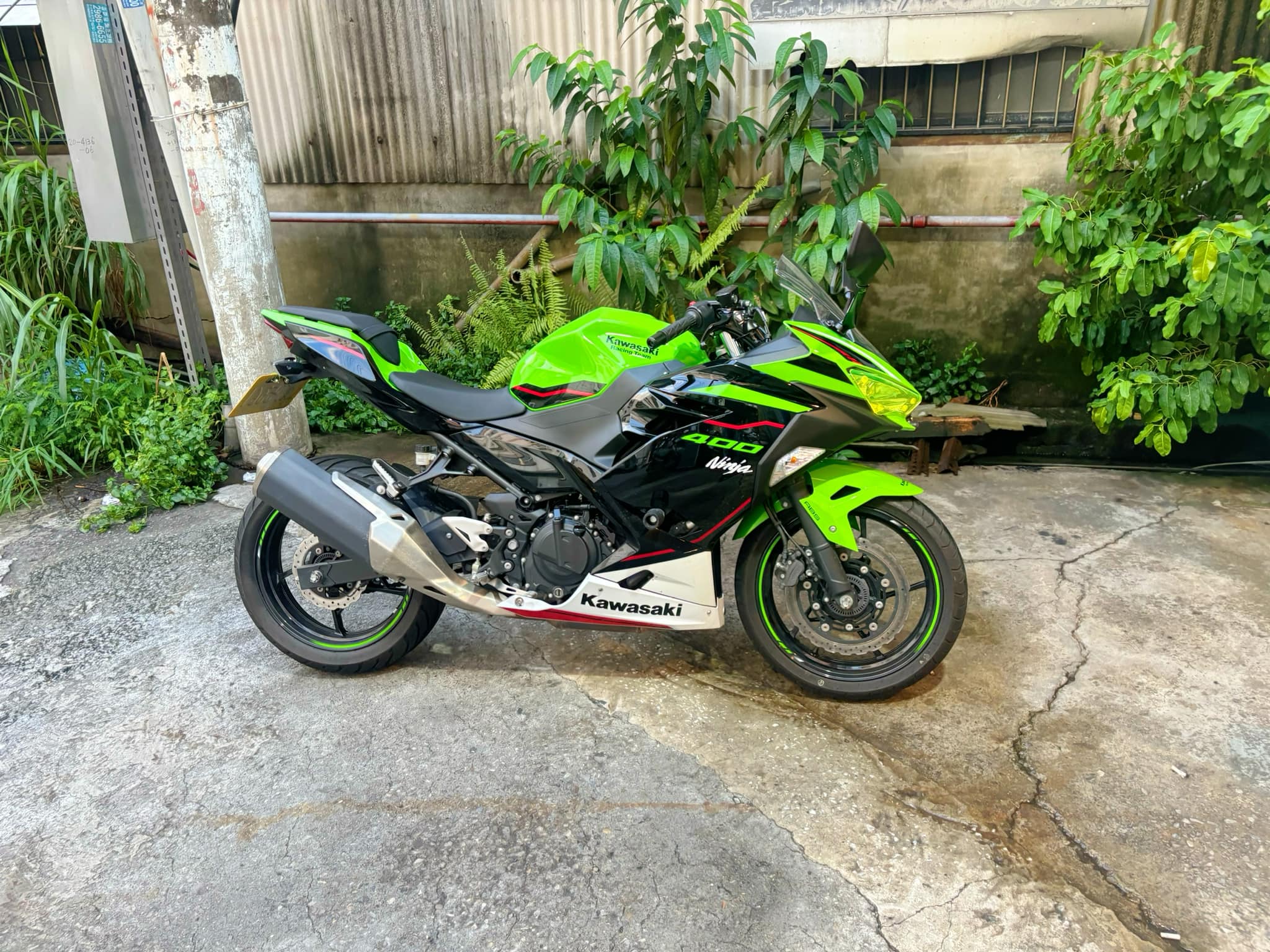 KAWASAKI NINJA400 - 中古/二手車出售中 KAWASAKI 忍者400 | 個人自售