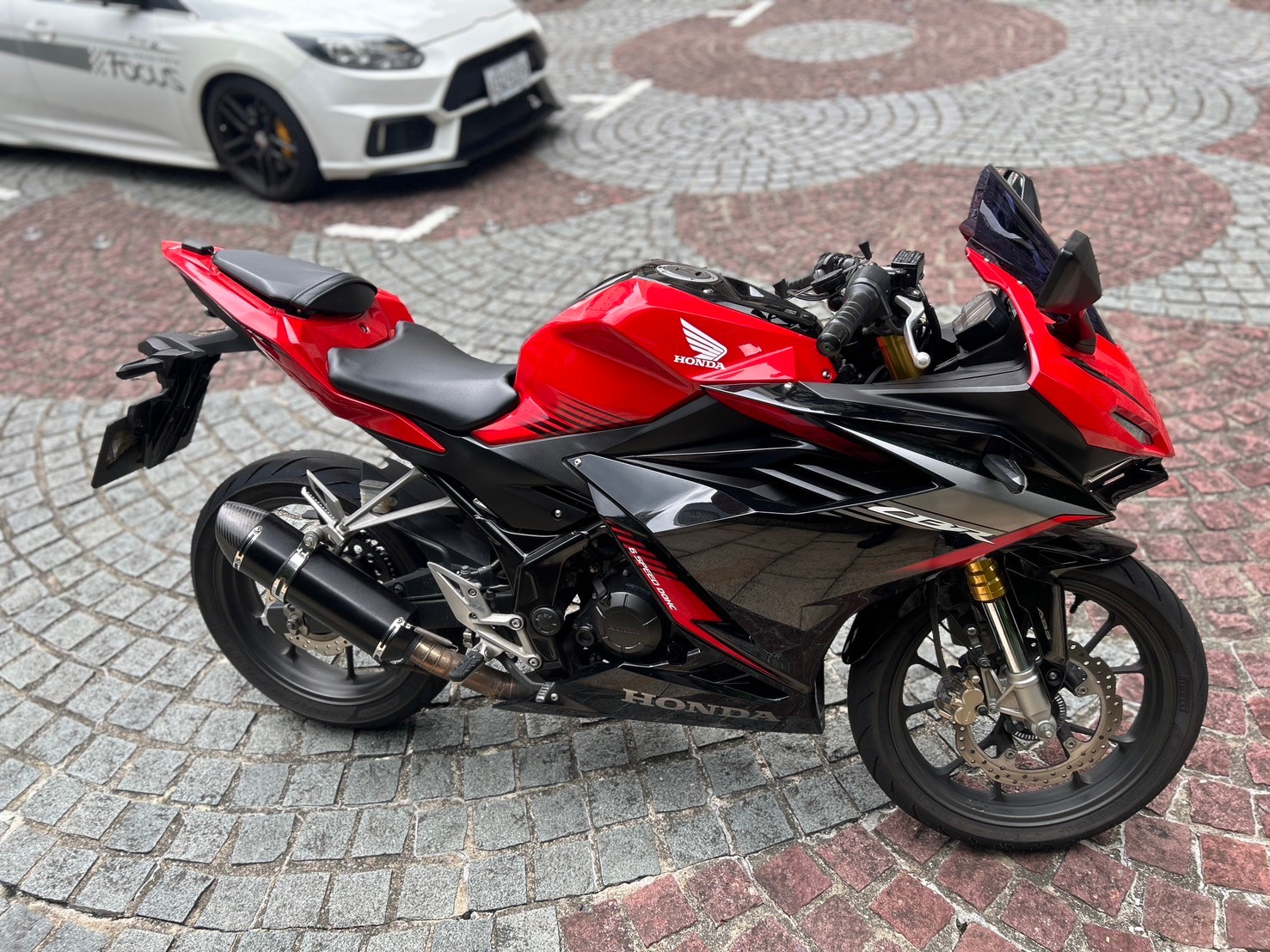 HONDA CBR150R - 中古/二手車出售中 HONDA CBR150R | 個人自售