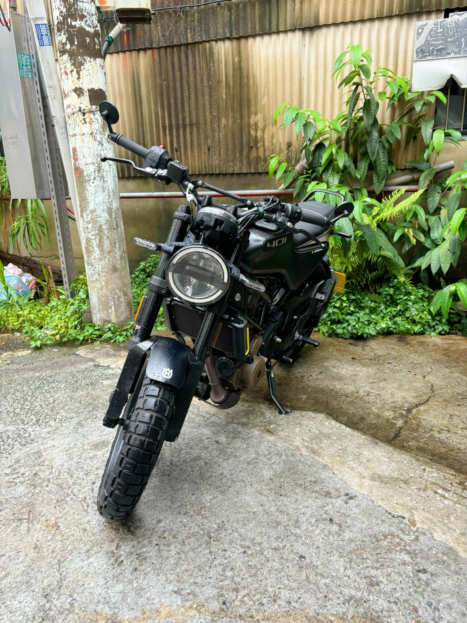 HUSQVARNA SVARTPILEN 401 - 中古/二手車出售中 HUSQVARNA SVARTPILEN 黑箭401 公司車 | 個人自售