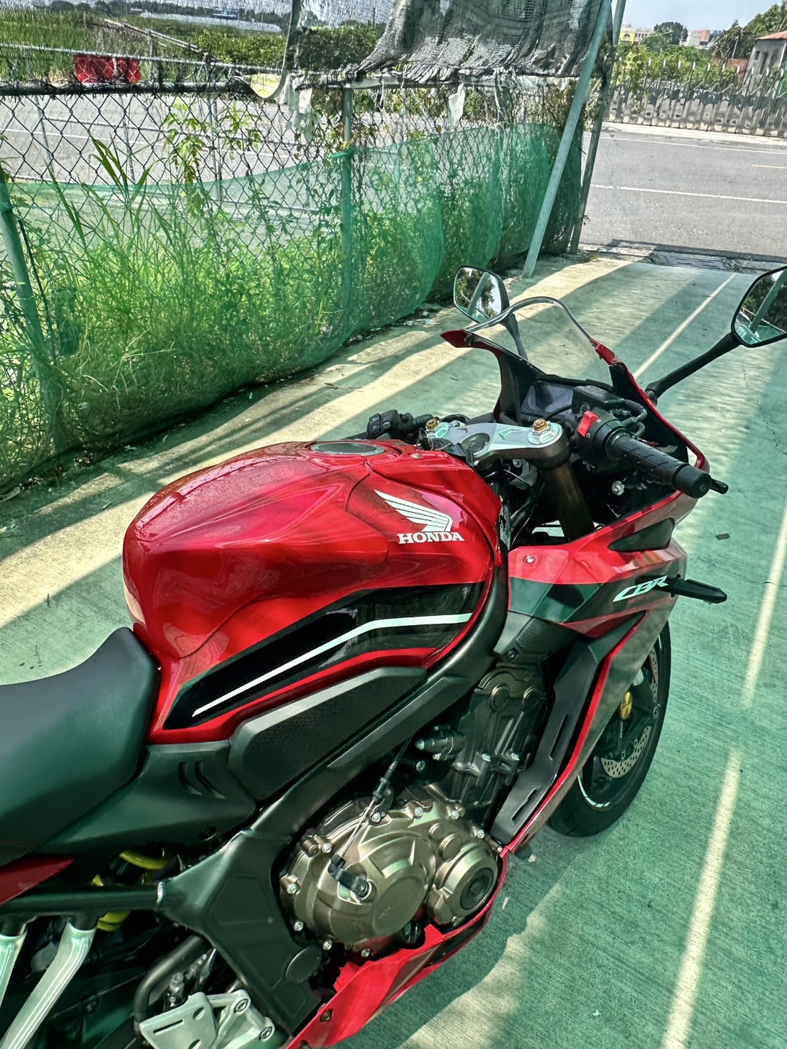 HONDA CBR650R - 中古/二手車出售中 2022年式CBR650R車美跑少 | 個人自售