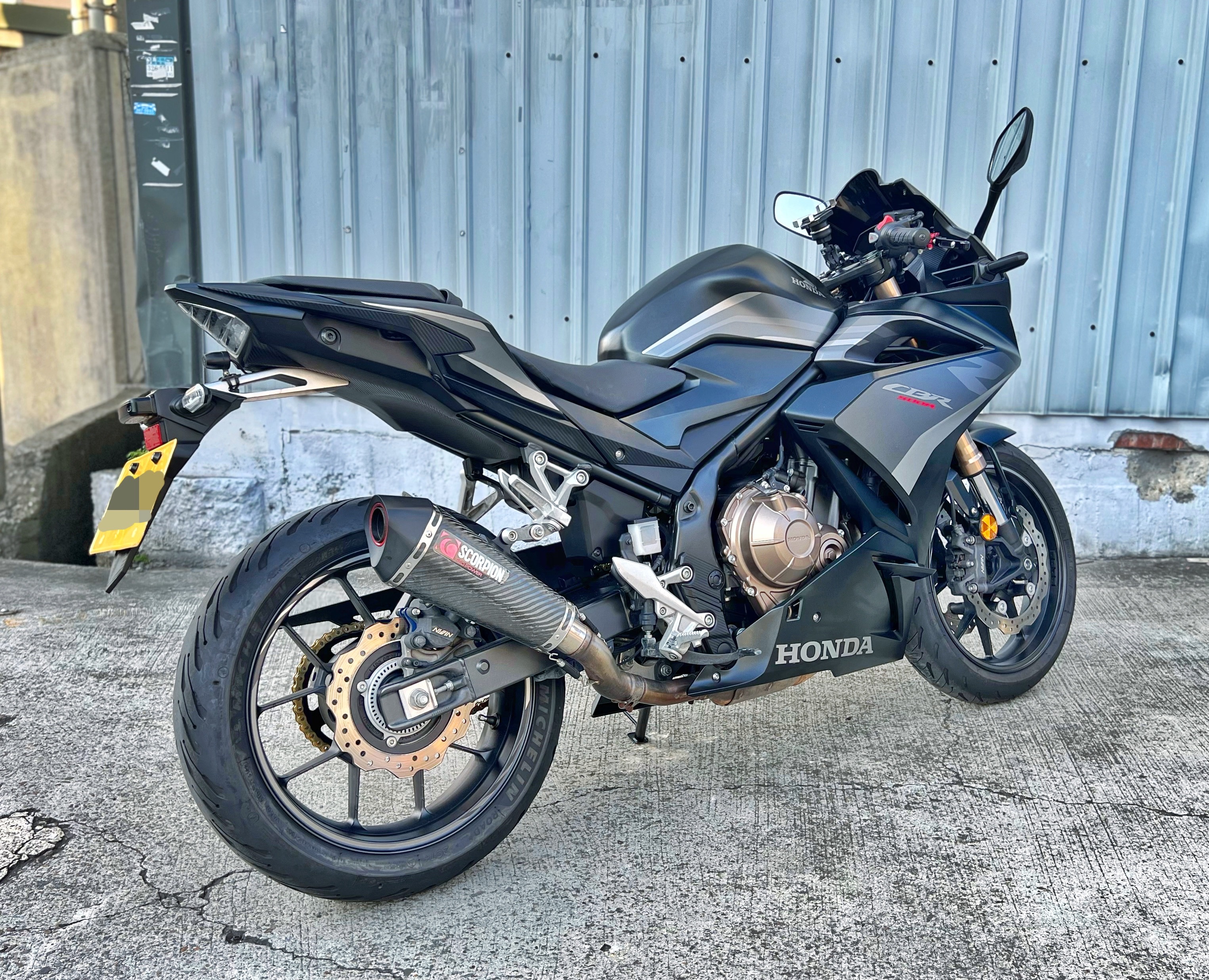 HONDA CBR500R - 中古/二手車出售中 2023年 台本車 CBR500R 原廠保固中 英國蠍 無摔 無事故 阿宏大型重機買賣 | 阿宏大型重機買賣