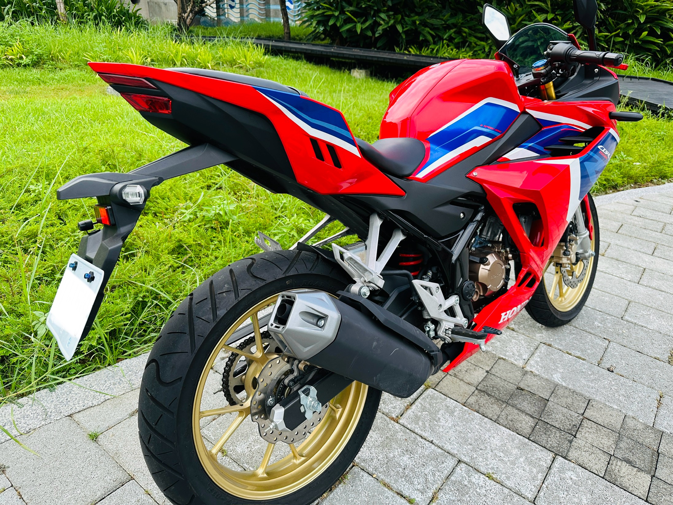 HONDA CBR150R - 中古/二手車出售中 HONDA CBR150R 2023領 才跑3百 輕擋車 | 輪泰車業