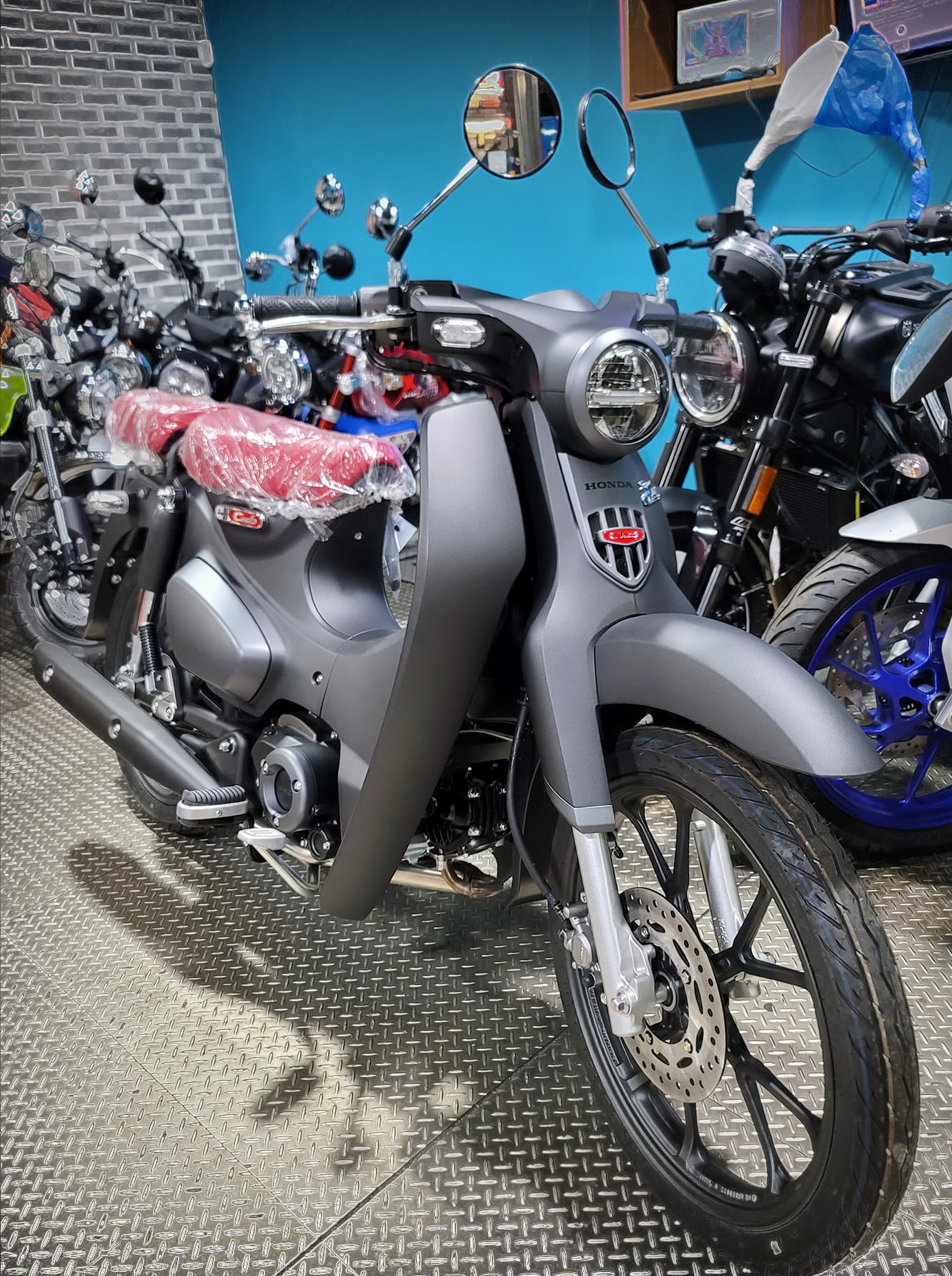 HONDA Super Cub C125新車出售中 【全新車】HONDA SUPER CUB C125 雙座墊 消光黑 全新車特價$15.5萬 | 勝大重機