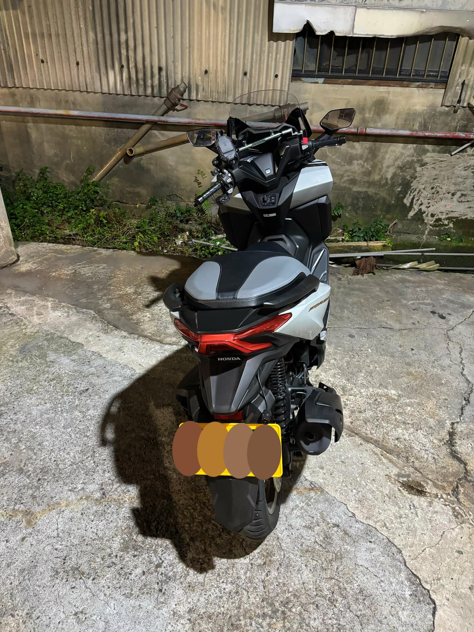 HONDA  FORZA350 台本車 - 中古/二手車出售中 HONDA FORZA350 台本車 | 個人自售