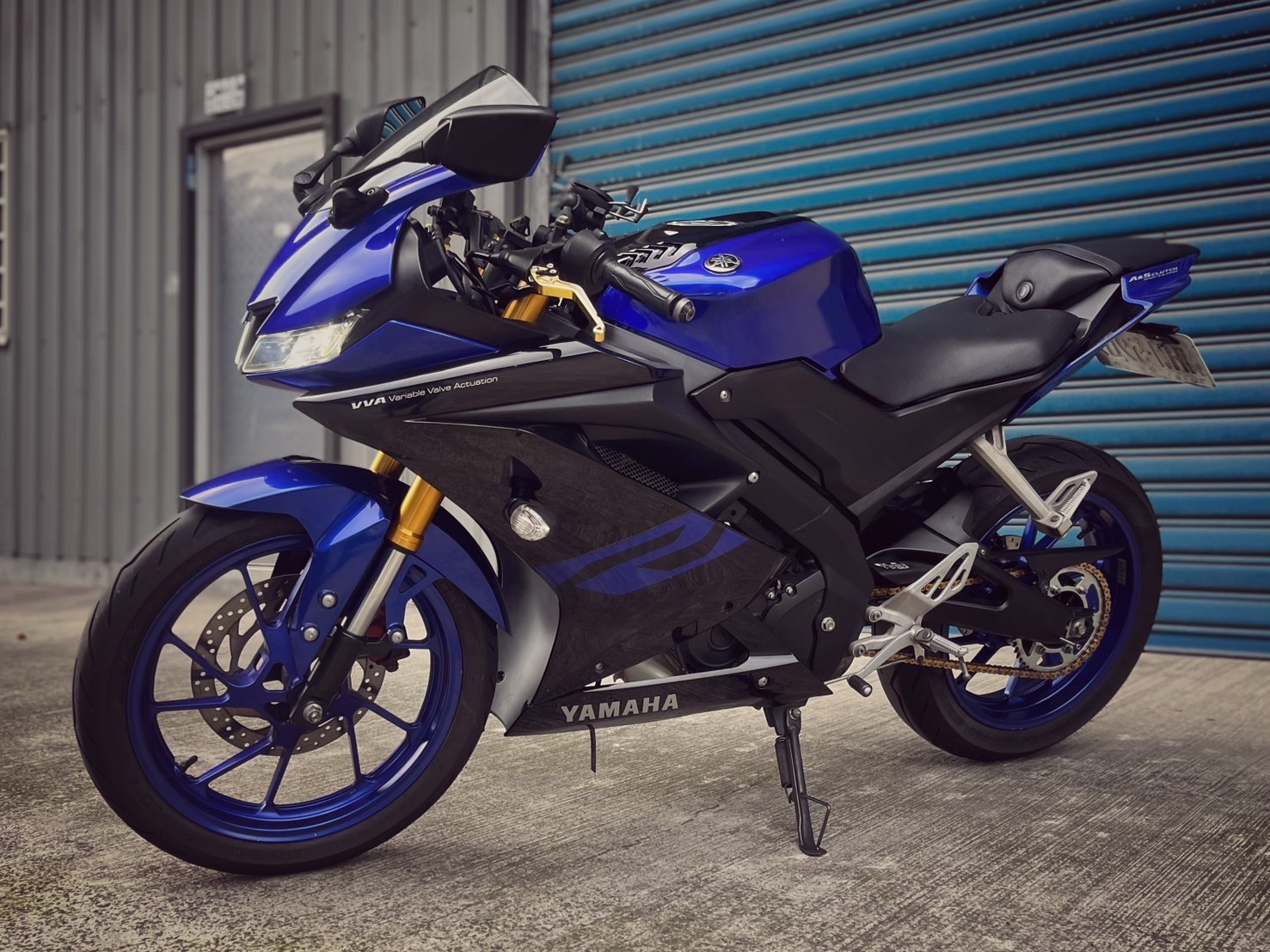 YAMAHA YZF-R15 - 中古/二手車出售中 YAHOM排氣管 可調式拉桿 基本改裝 小資族二手重機買賣 | 小資族二手重機買賣